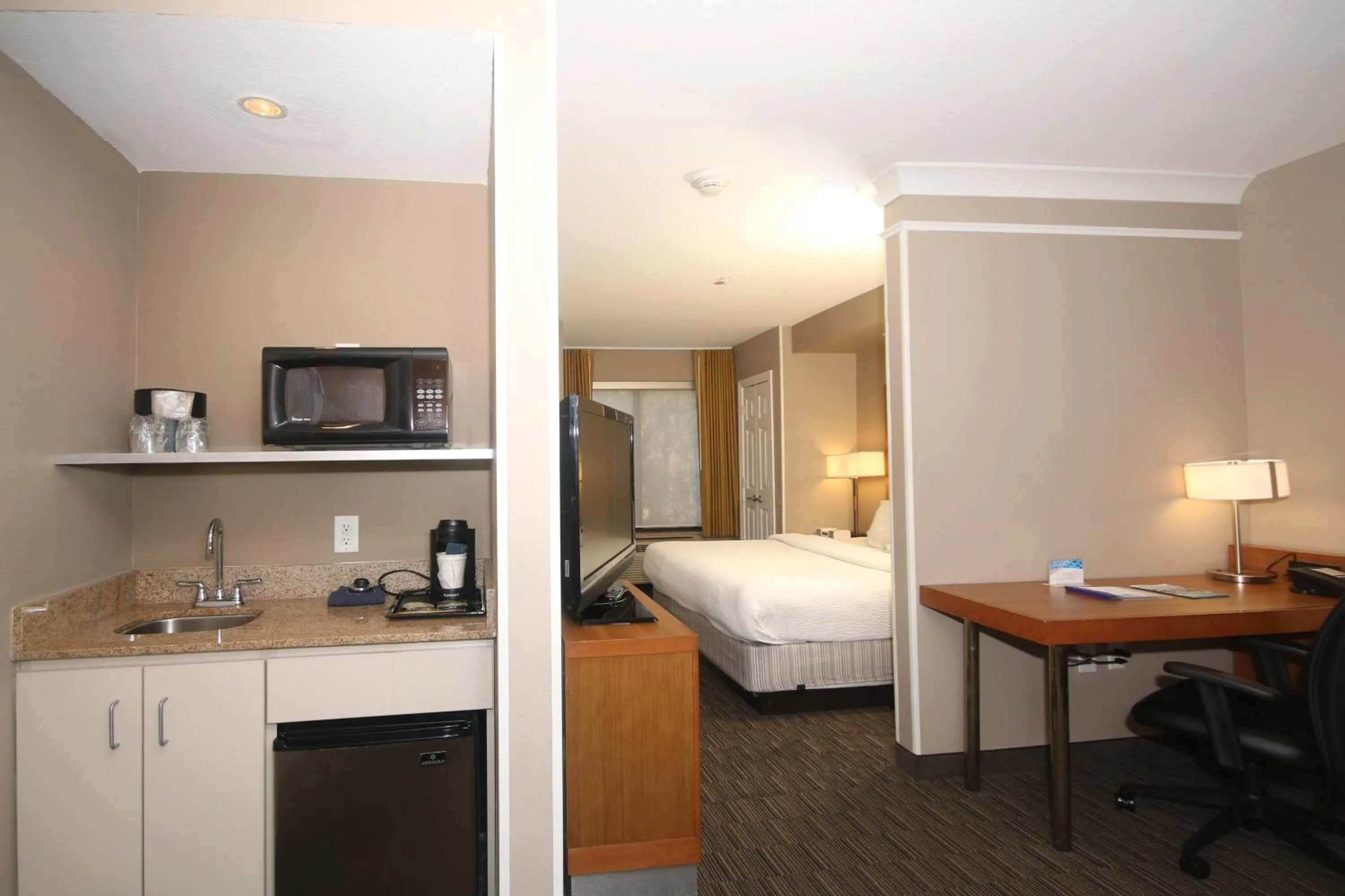 Photo of the whole room, Bed in SpringHill Suites by Marriott Charleston North