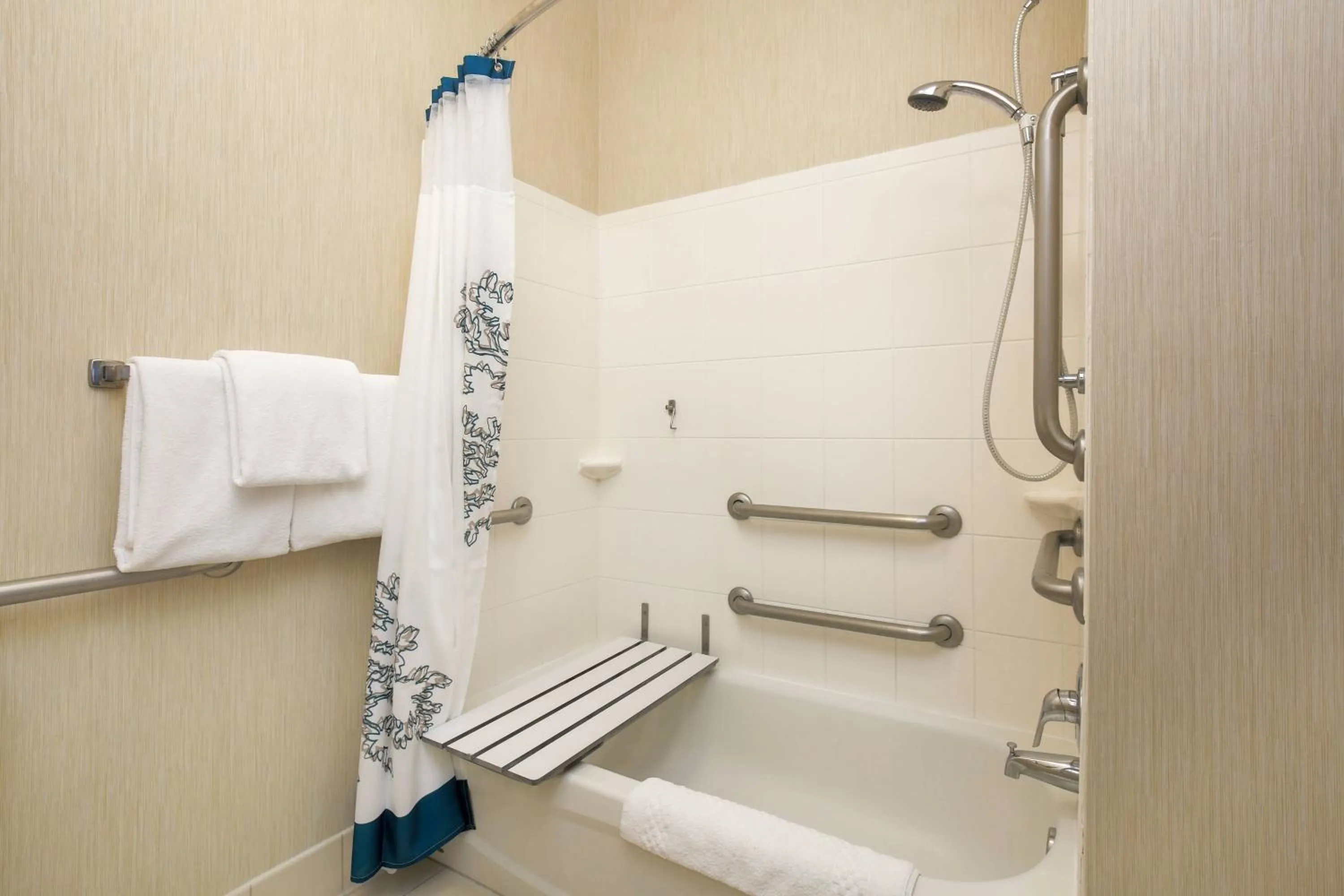 Bathroom in Residence Inn Chico