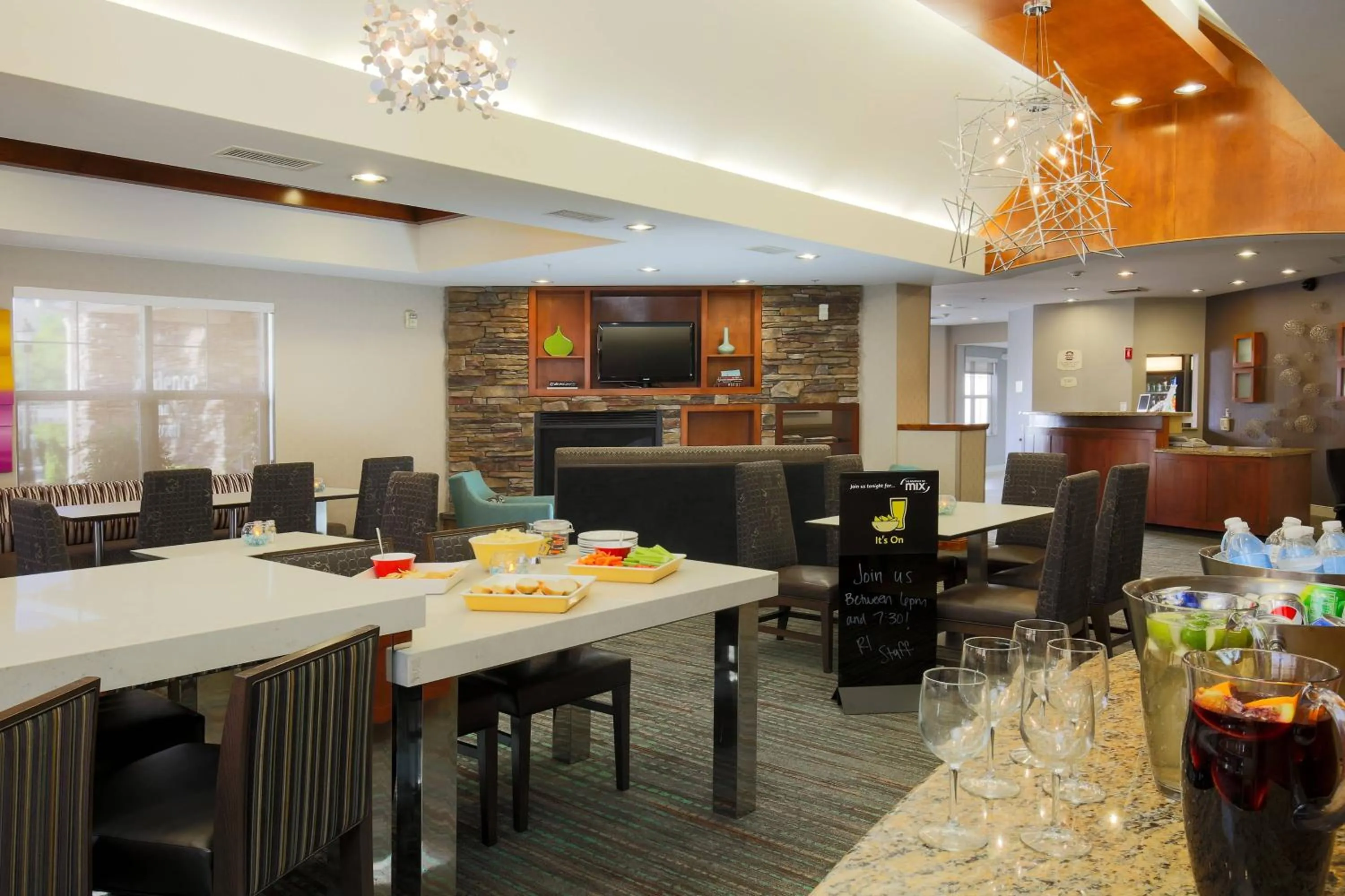 Restaurant/places to eat in Residence Inn Chico