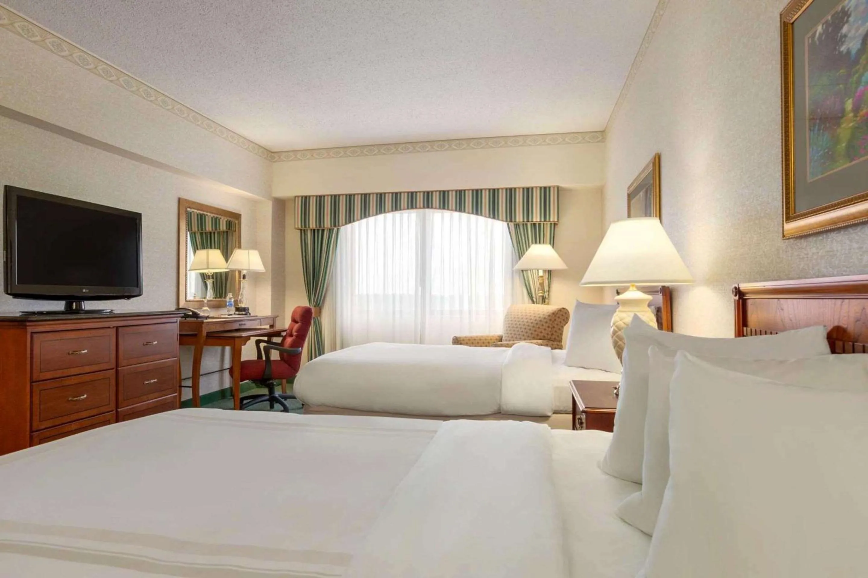 Bedroom, Bed in Radisson Hotel Cedar Rapids