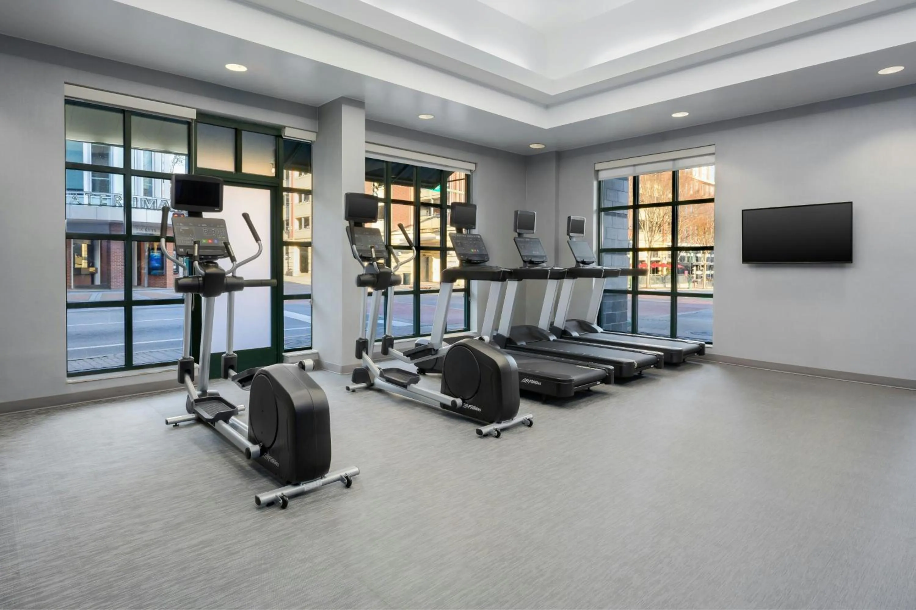 Fitness centre/facilities in Courtyard by Marriott Chattanooga Downtown