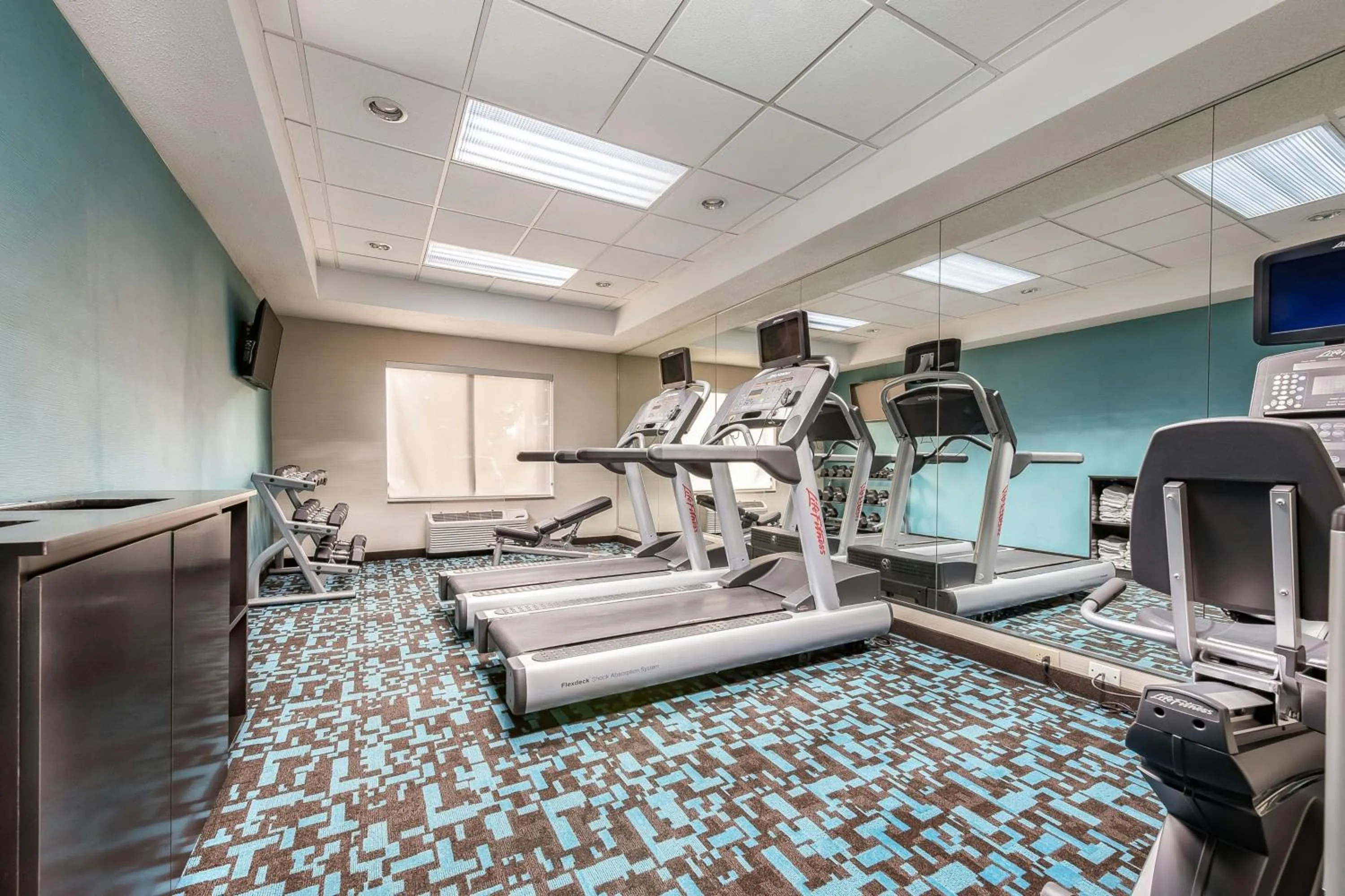 Fitness centre/facilities in Fairfield Inn Charlotte Northlake