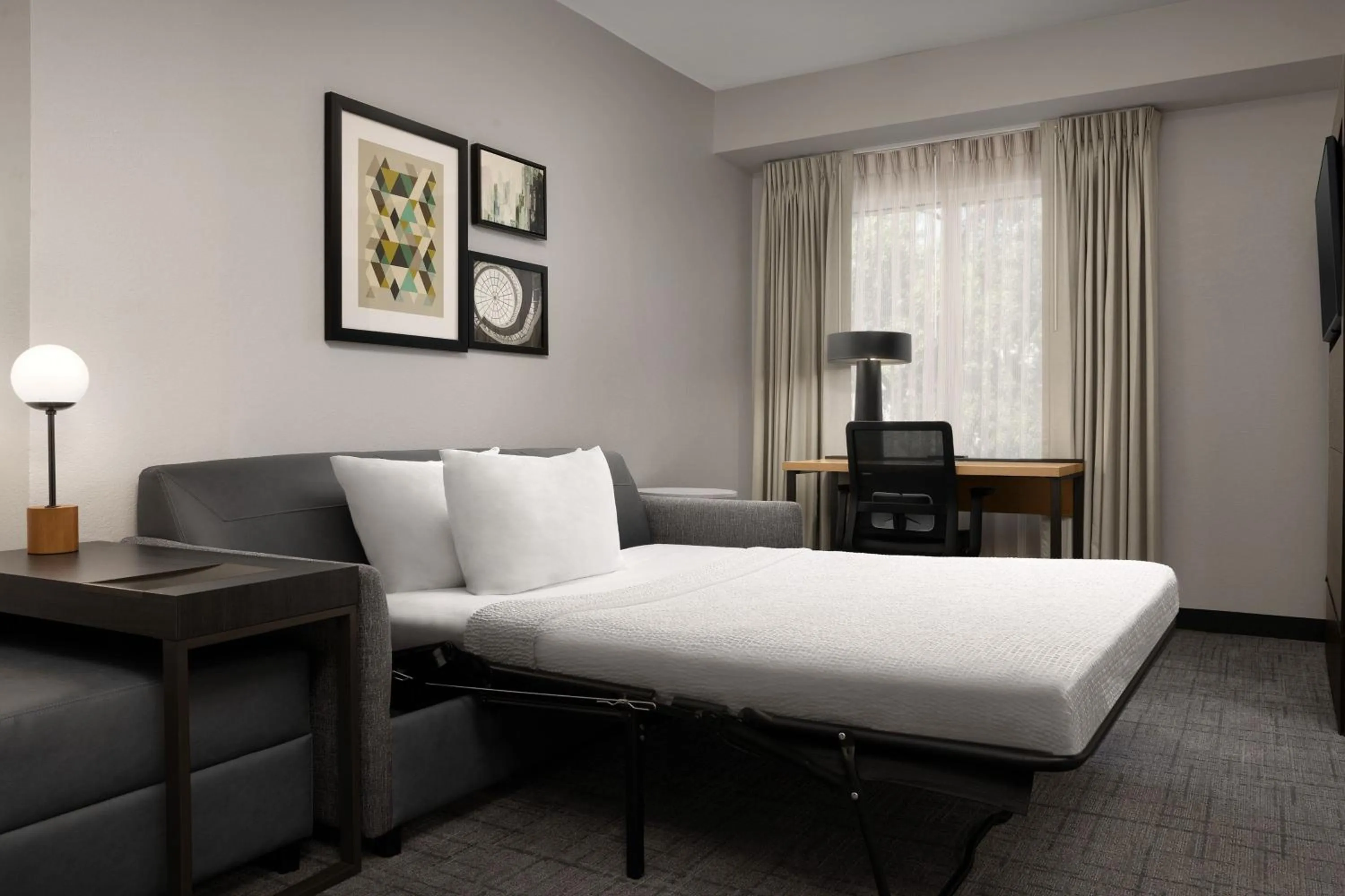 Photo of the whole room, Bed in Residence Inn Charlotte SouthPark