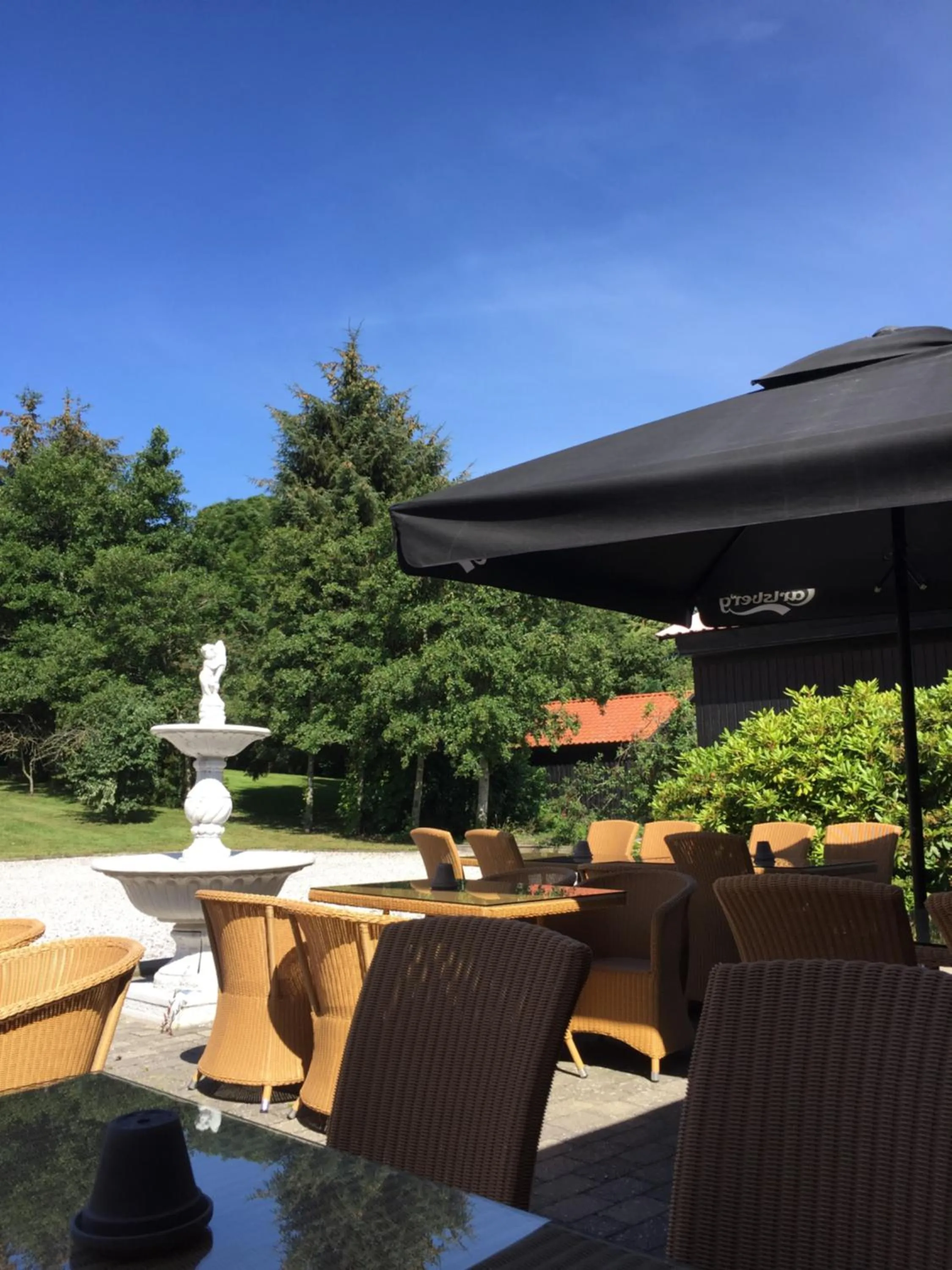 Seating area in Hotel Laasby Kro
