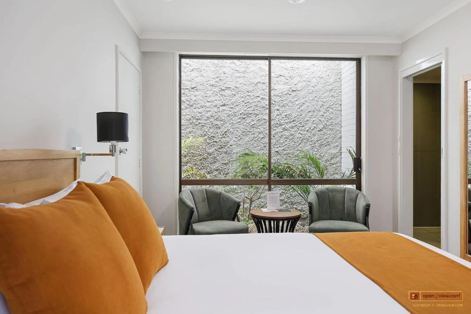 Bedroom, Bed in Mid City Motel Warrnambool