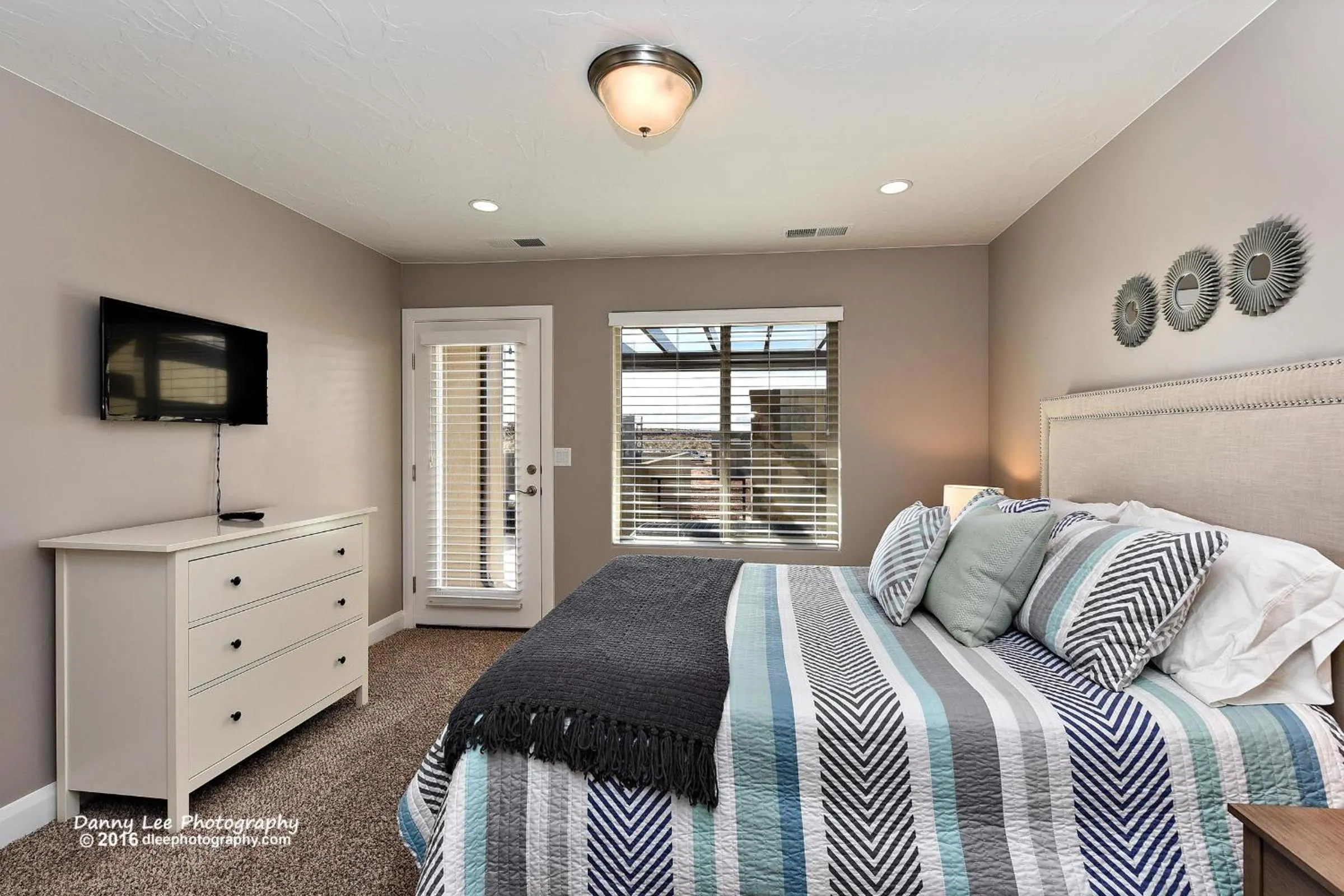 Bed in Another Day In Paradise