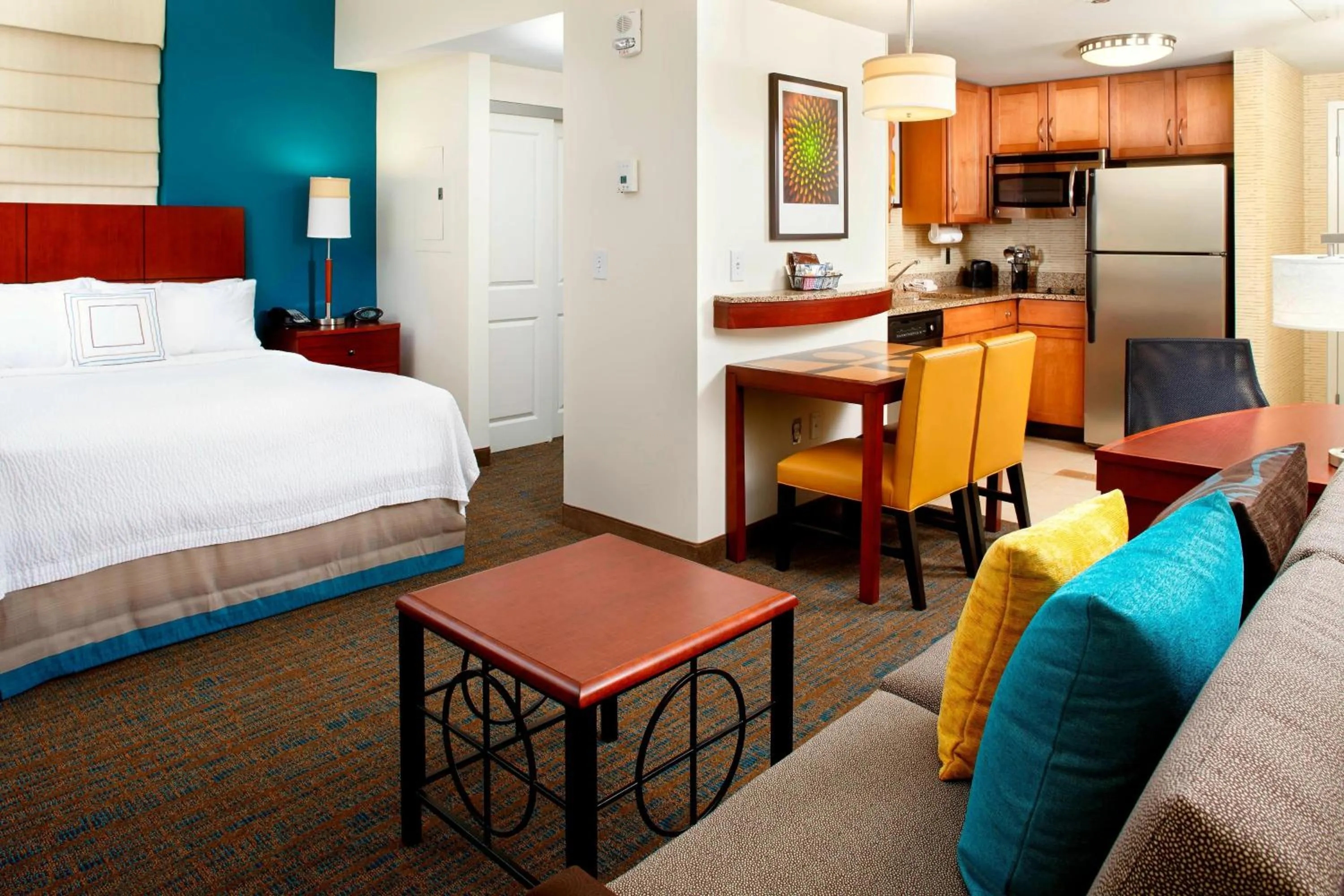 Photo of the whole room, Bed in Residence Inn Columbus Downtown