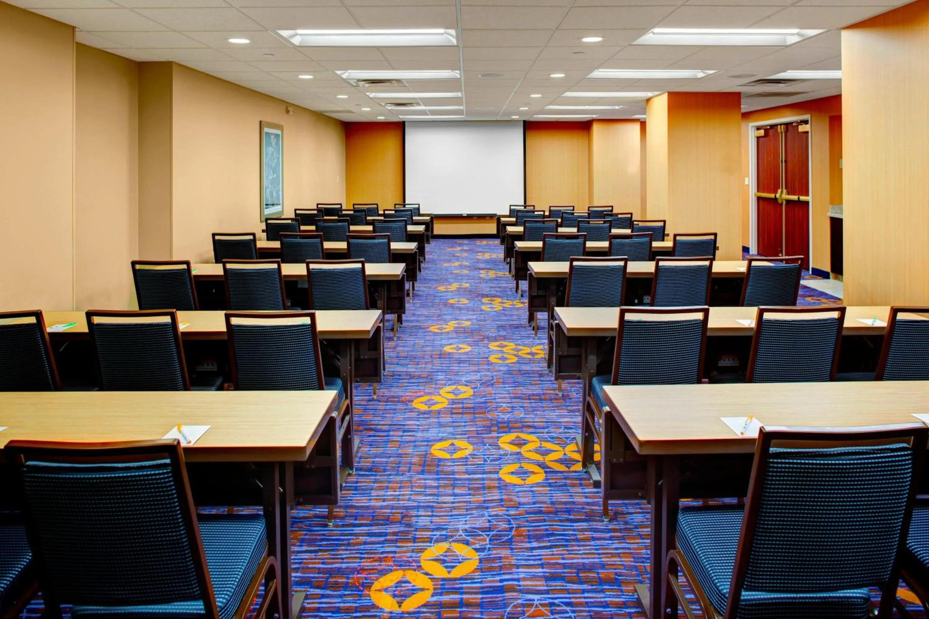 Meeting/conference room in Courtyard Columbus Downtown