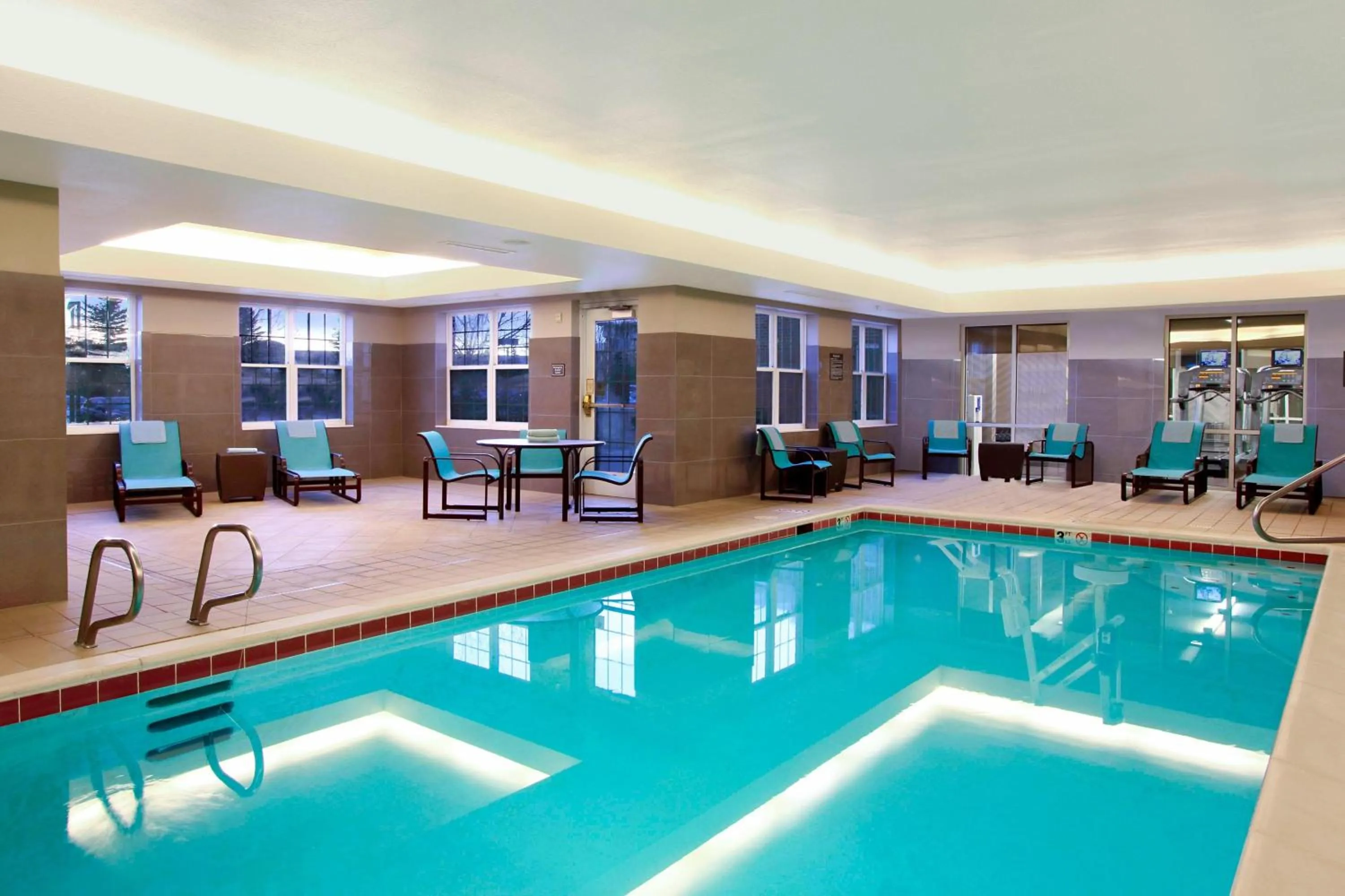 Swimming pool in Residence Inn Colorado Springs North/Air Force Academy