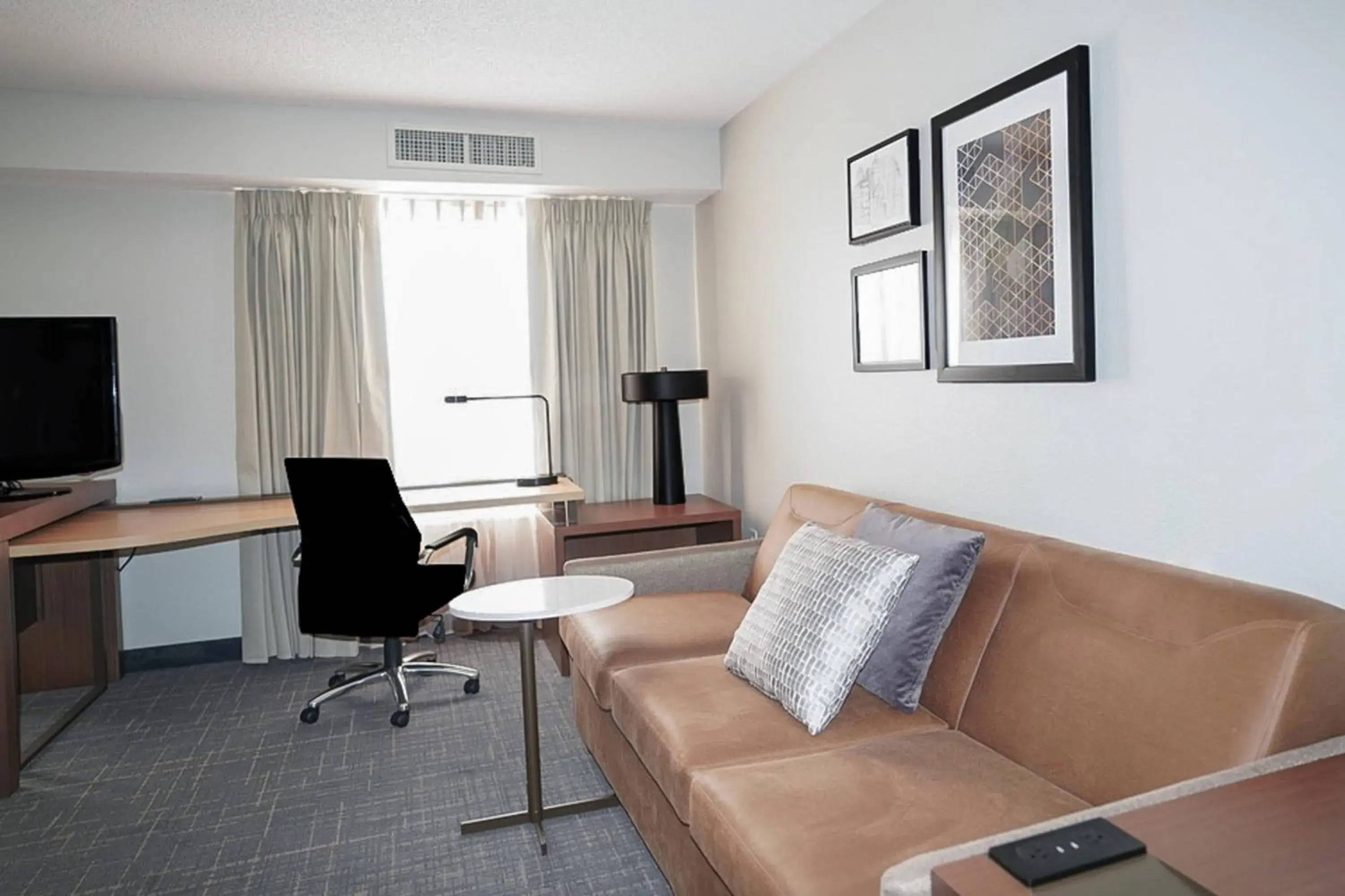 King Studio with Sofa Bed and Adapted Tub - Mobility Accessible in Residence Inn Colorado Springs North/Air Force Academy King Studio with Sofa Bed and Adapted Tub - Mobility Accessible in Residence Inn Colorado Springs North/Air Force Academy