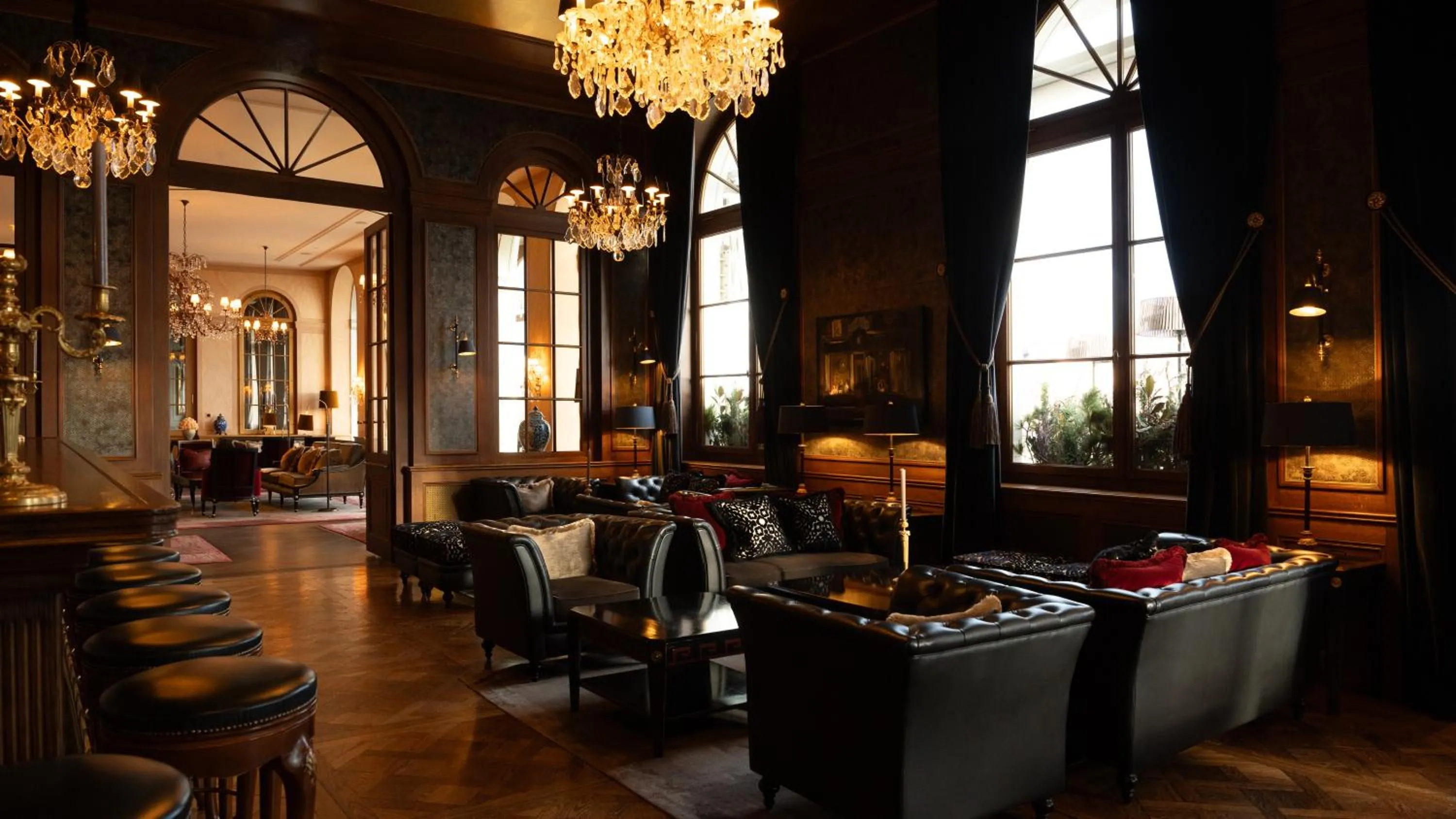 Restaurant/places to eat in Grand Hotel LES TROIS ROIS