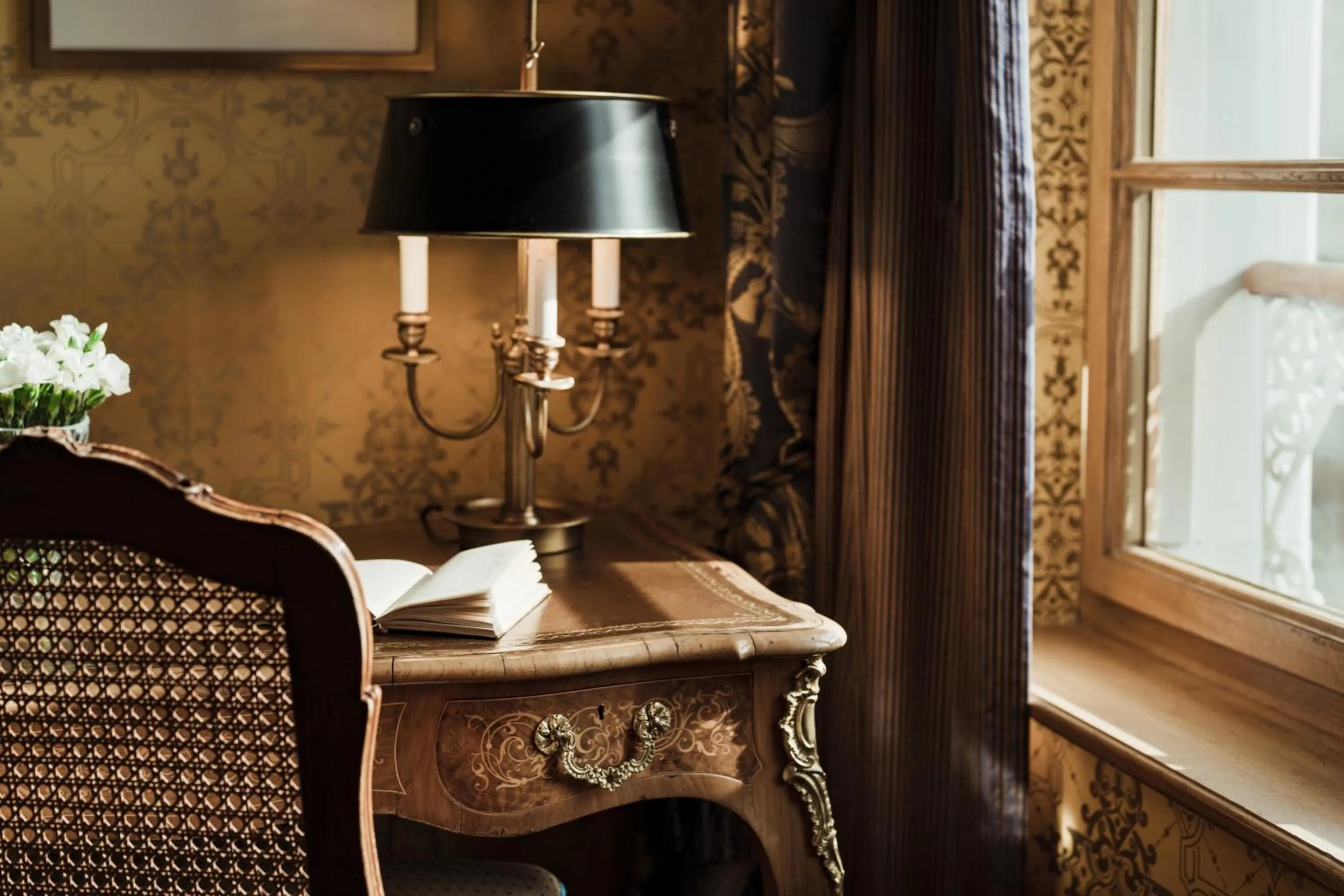 Photo of the whole room in Grand Hotel LES TROIS ROIS