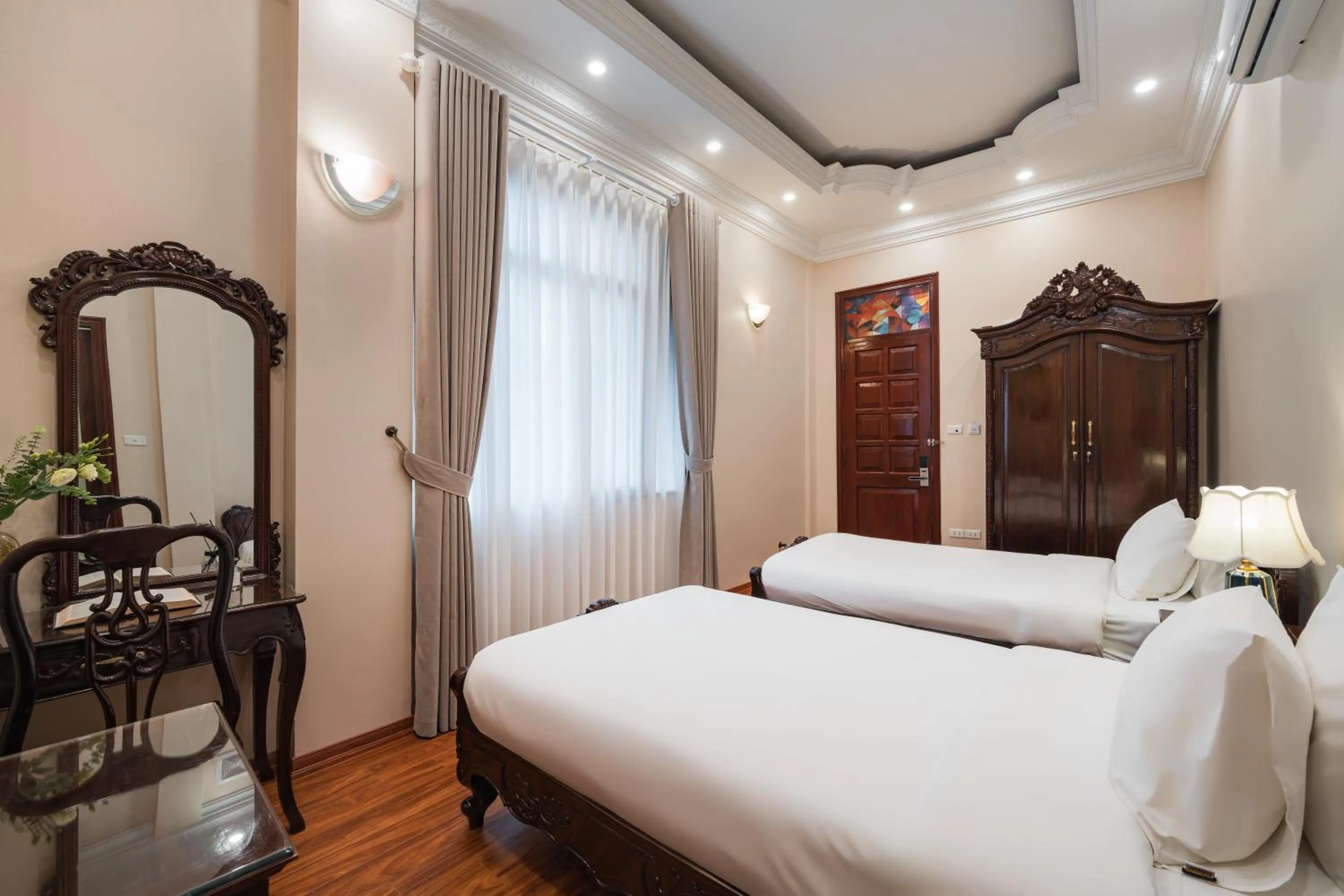 Bed in Hanoi Little Town Hotel