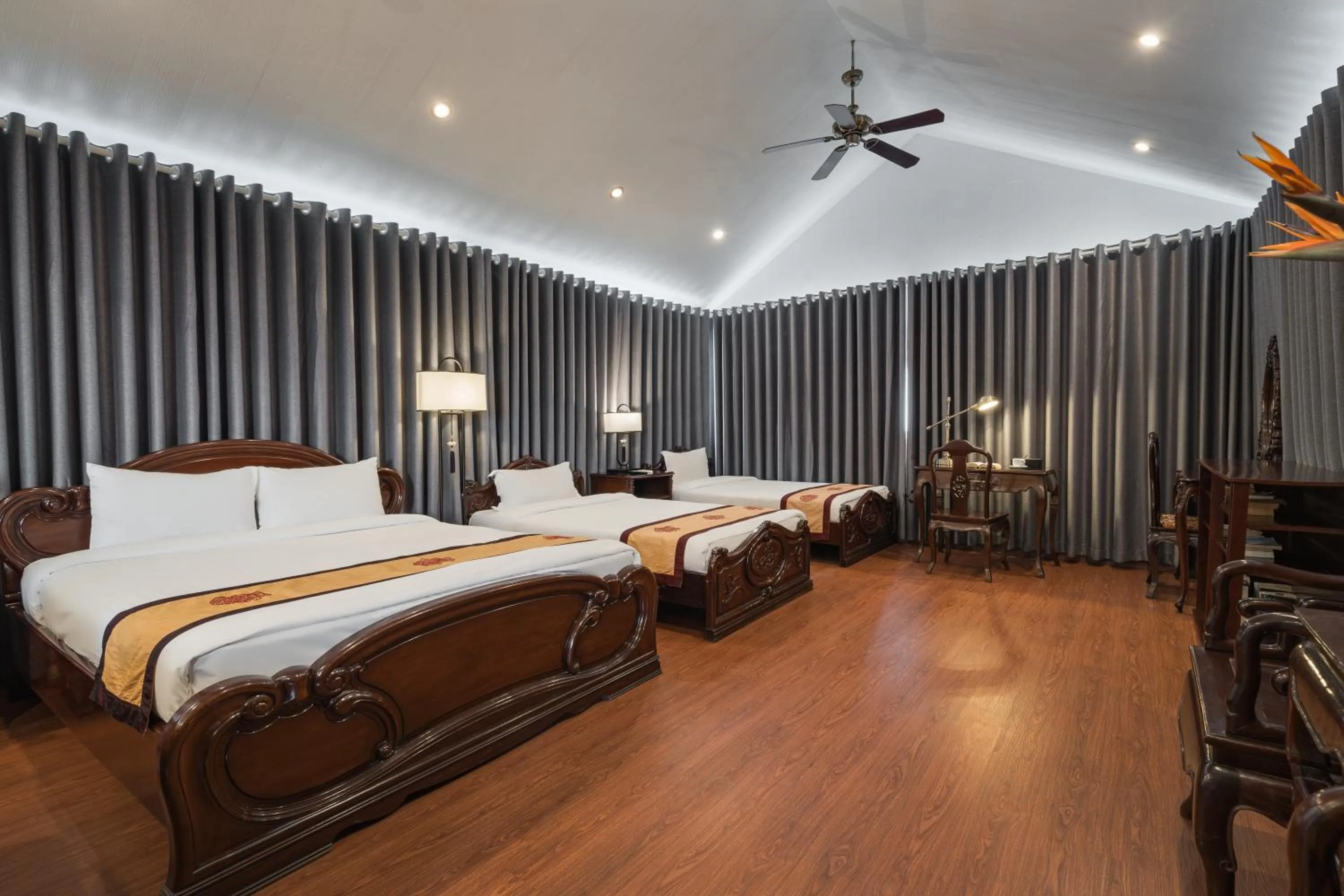 Bed in Hanoi Little Town Hotel