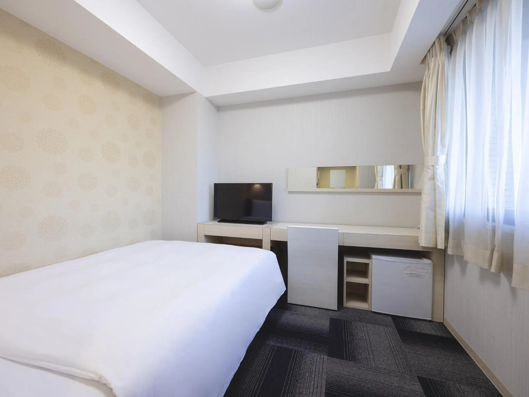 Photo of the whole room, Bed in KOKO HOTEL Himeji Castle - formerly Hotel Wing International Himeji