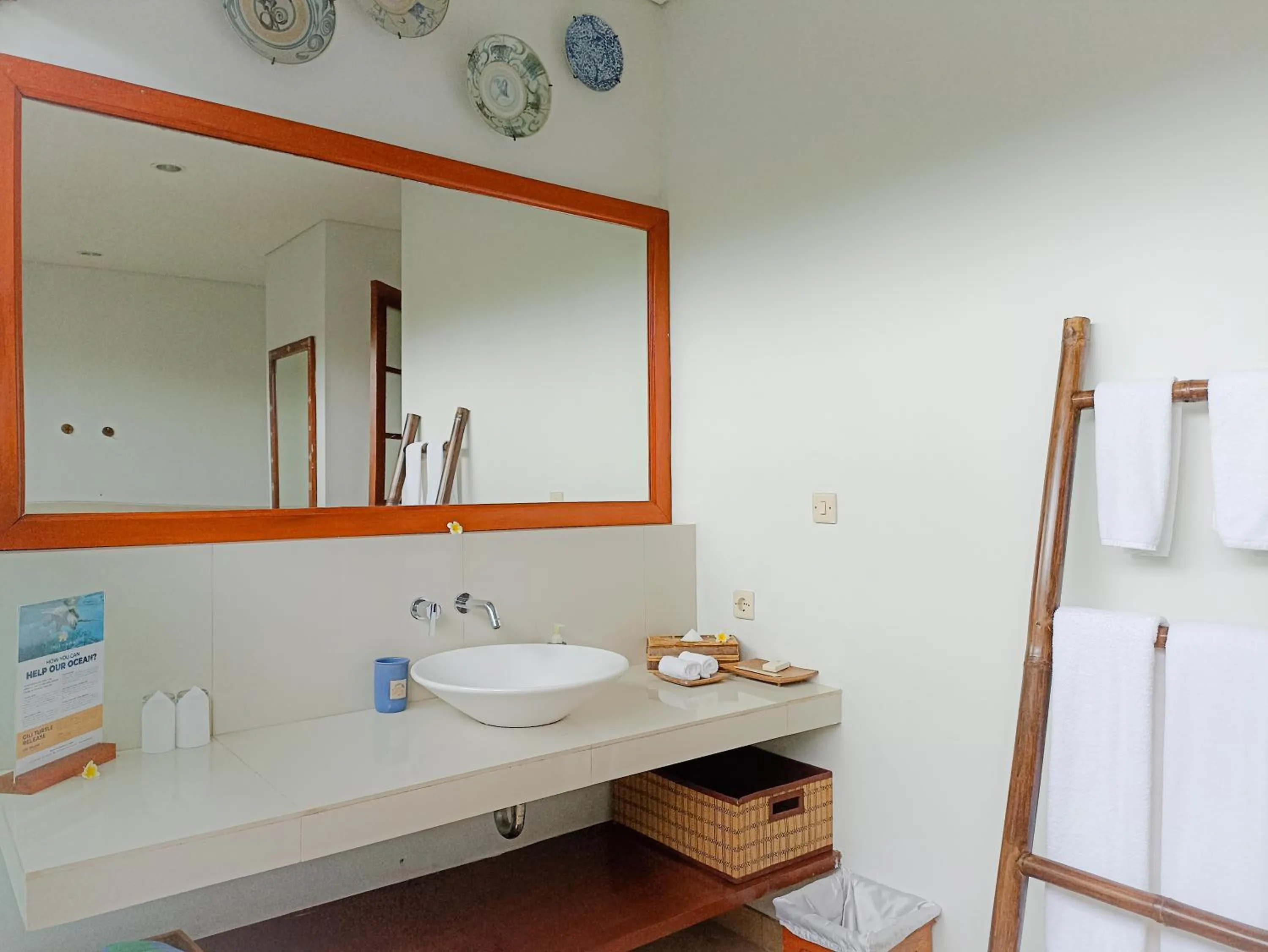 Property building in Villa Almarik Resort