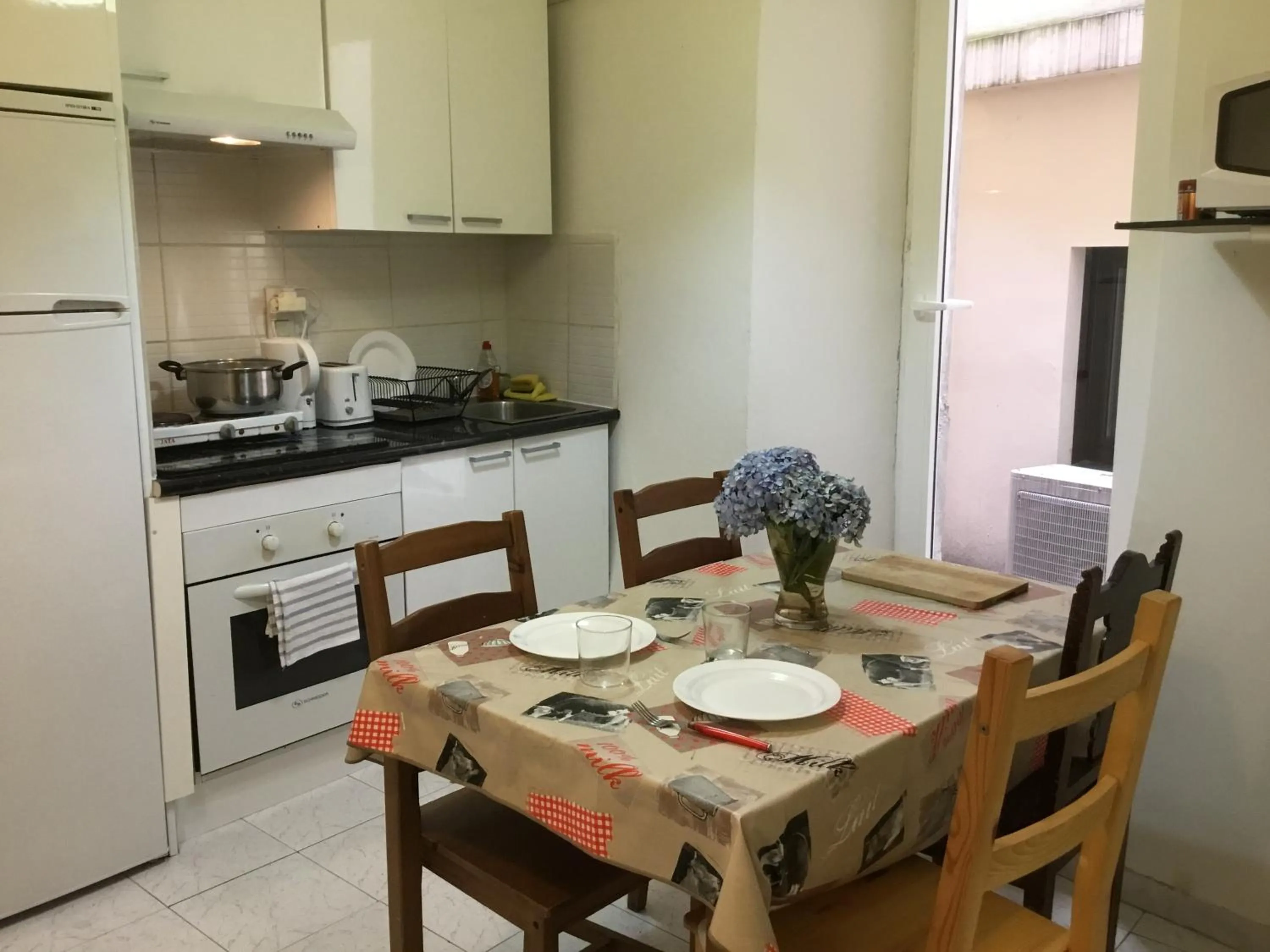 Communal kitchen in Pension Alver