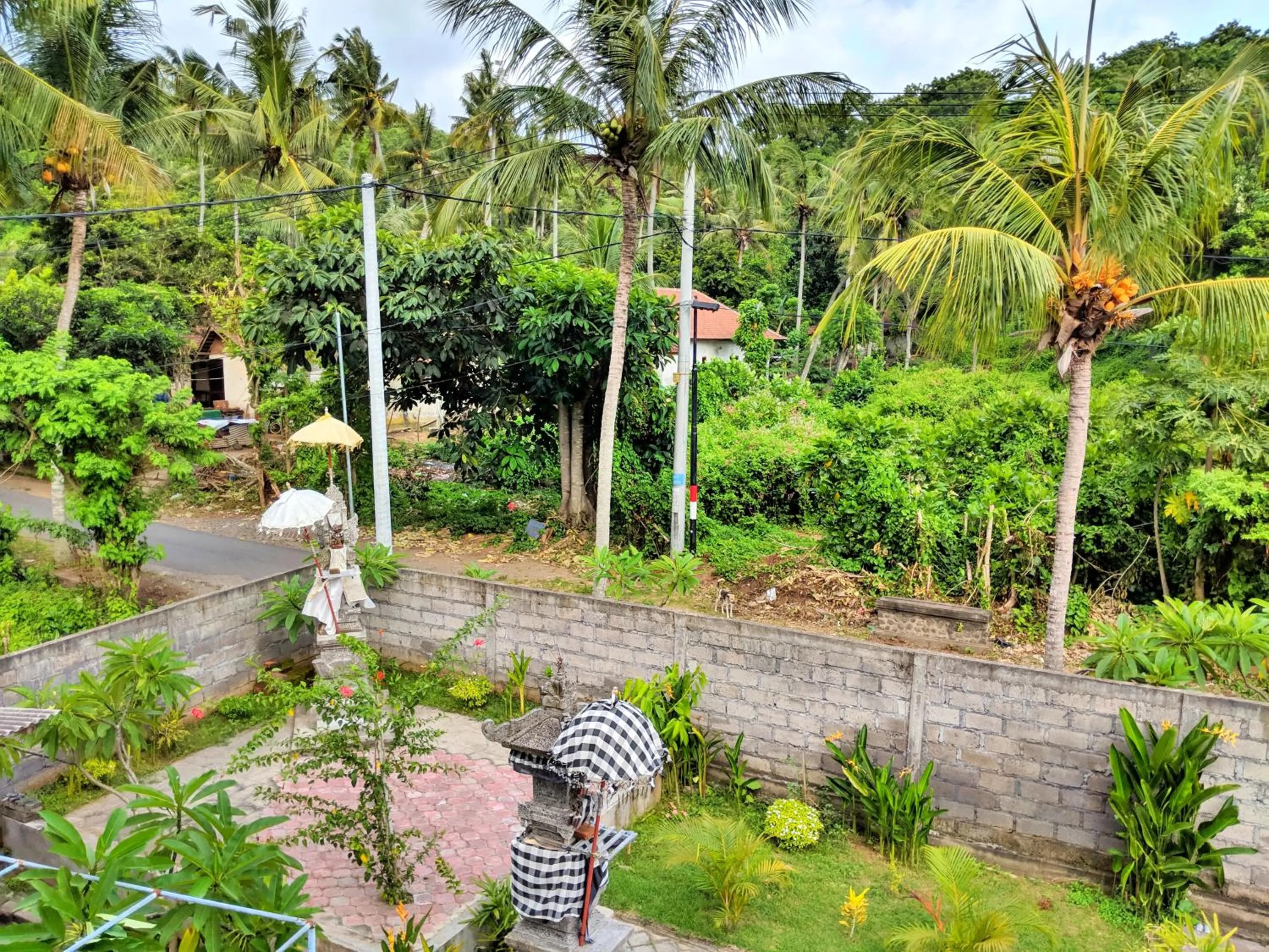 Quiet street view in Serangan Inn Mimba