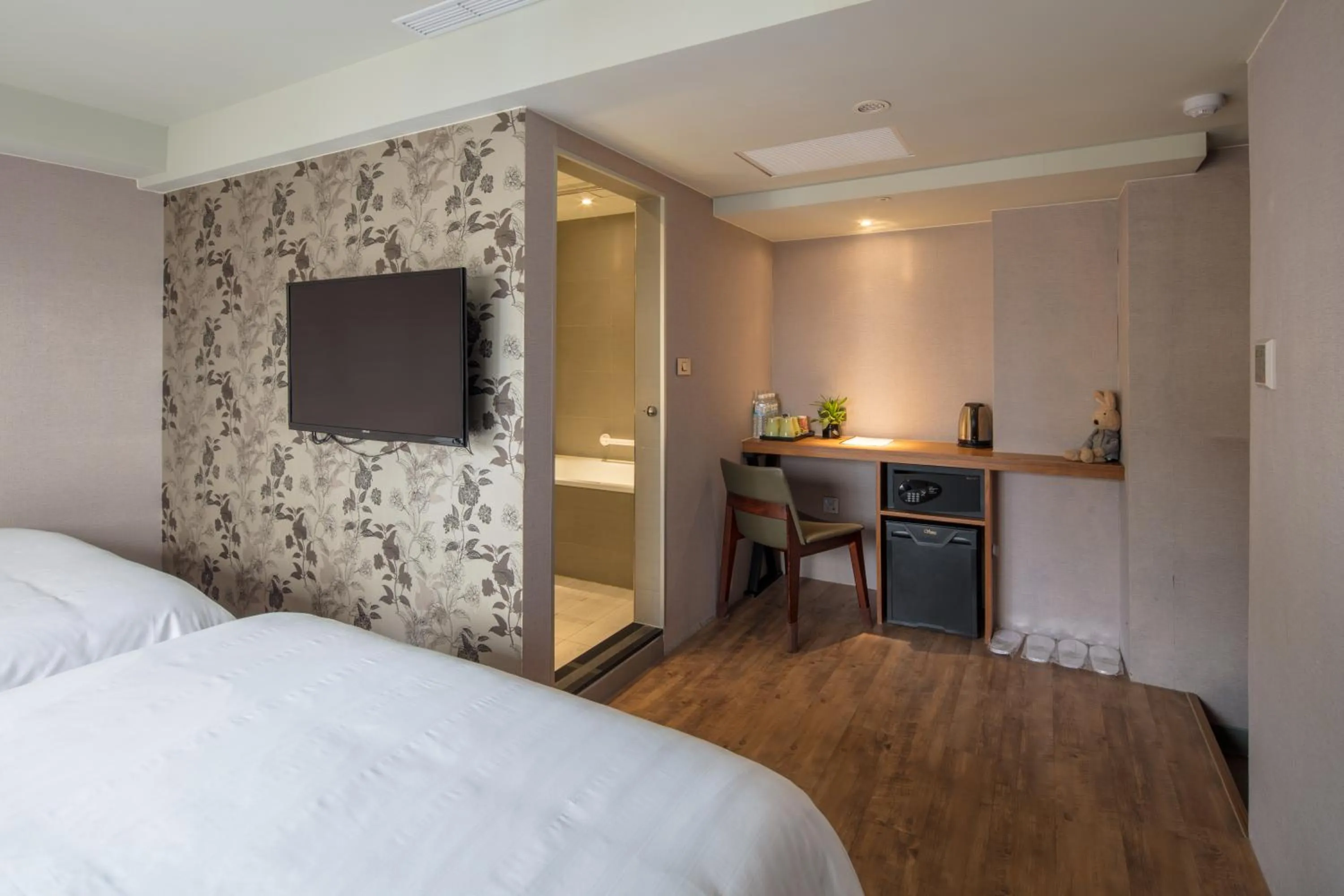 On site, Bed in Urtrip Hotel