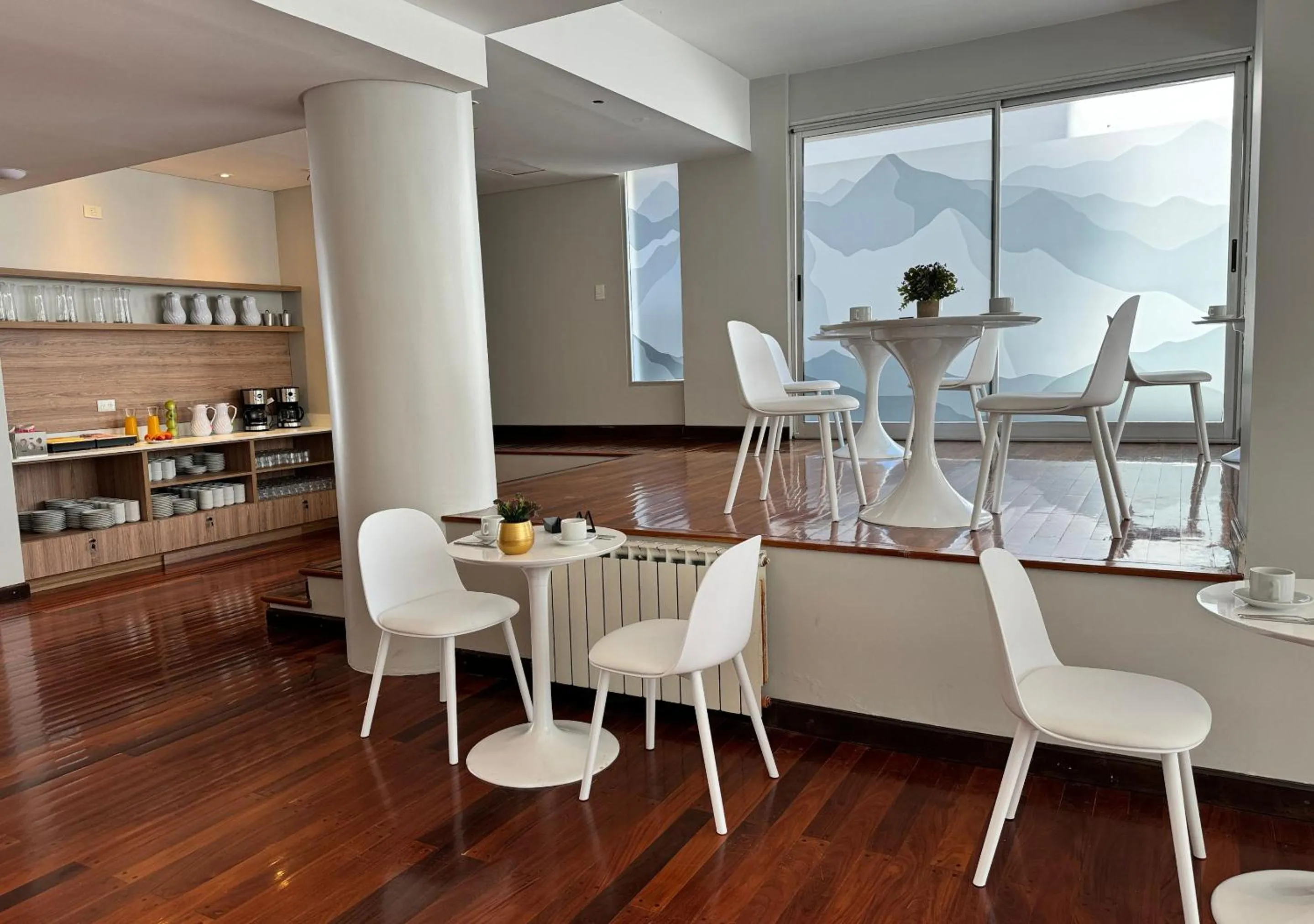 Breakfast in Roomie Salta by DOT Suites