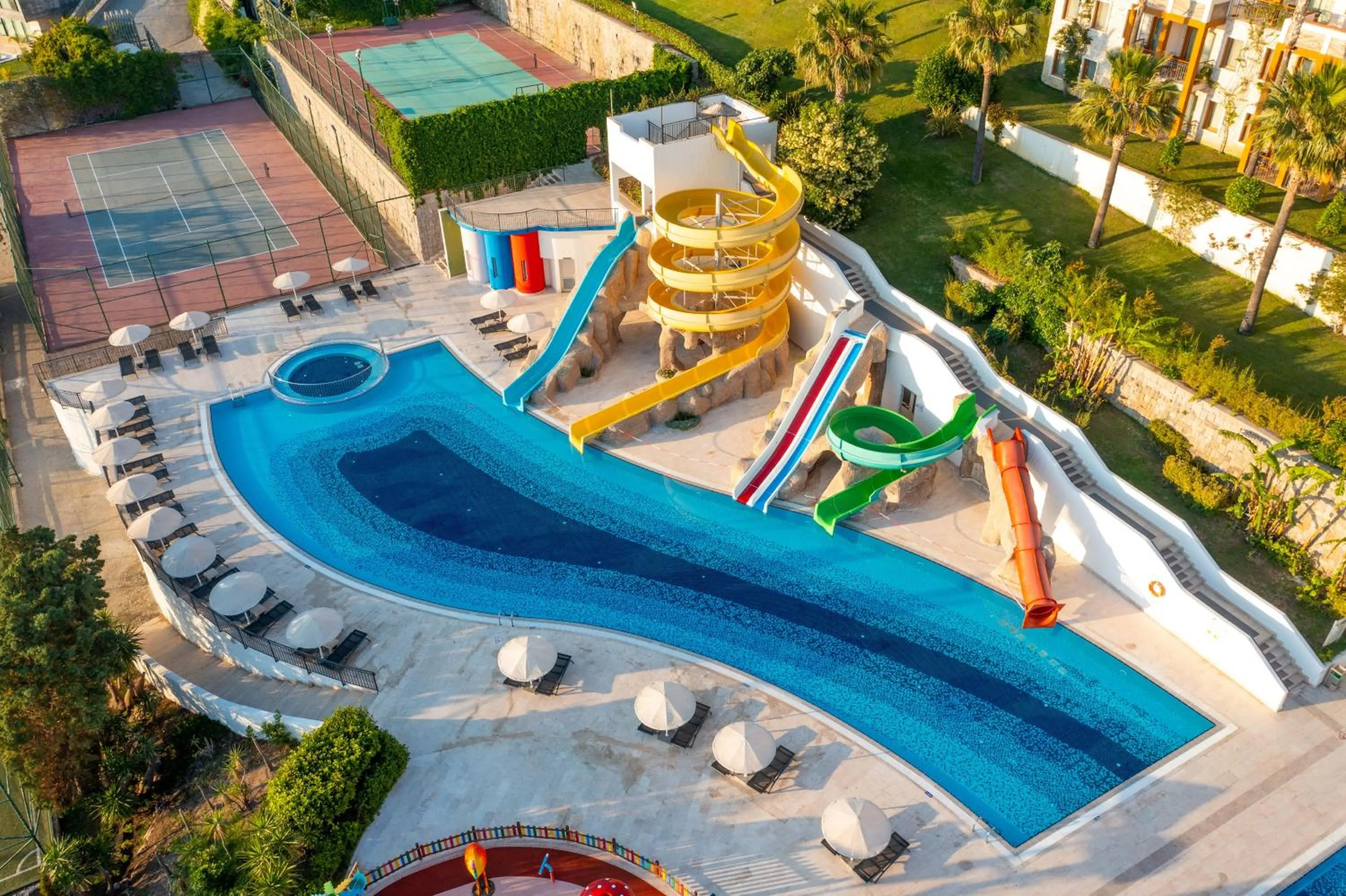 Swimming pool in Kefaluka Resort