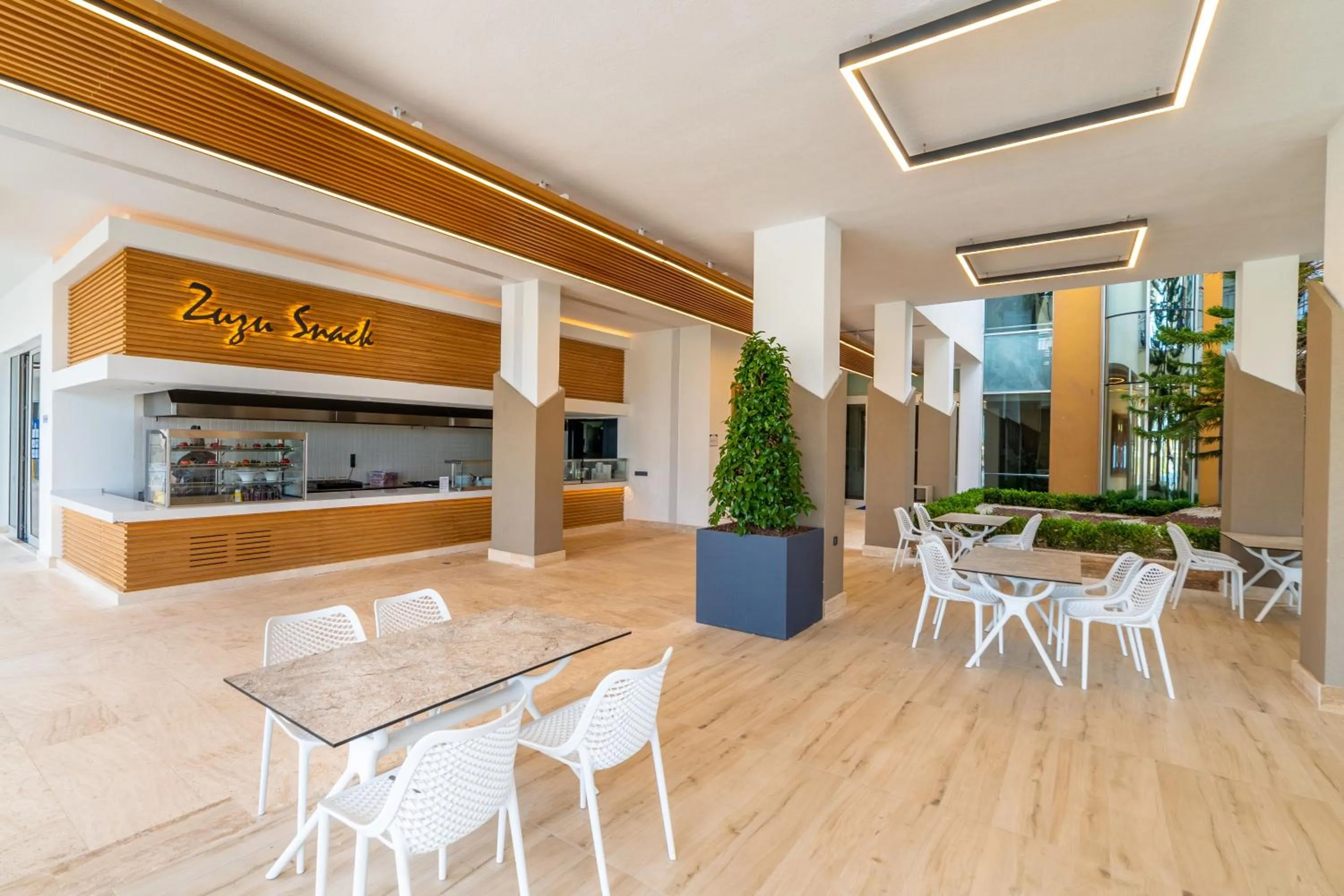 Restaurant/places to eat in Kefaluka Resort