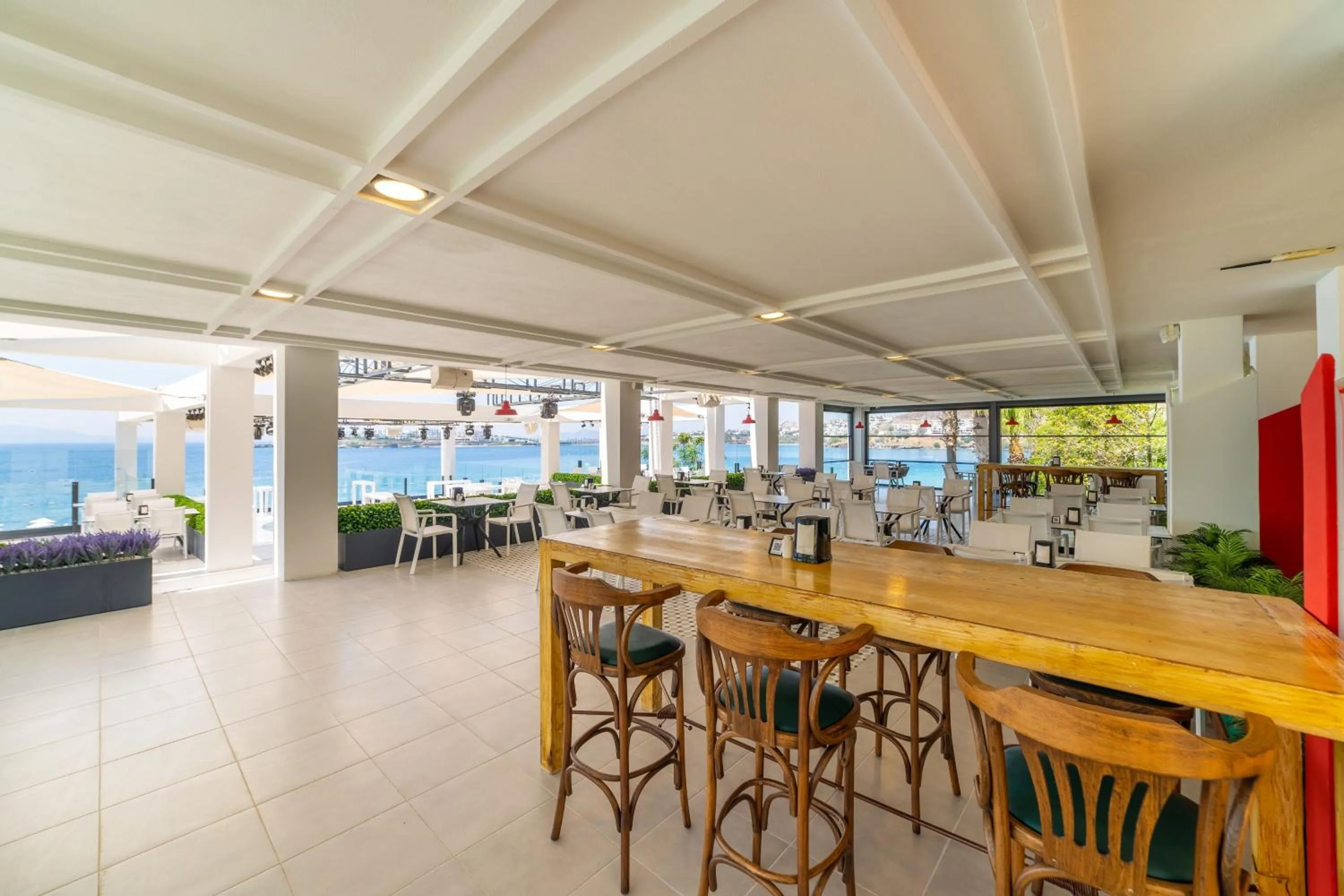 Restaurant/places to eat in Kefaluka Resort