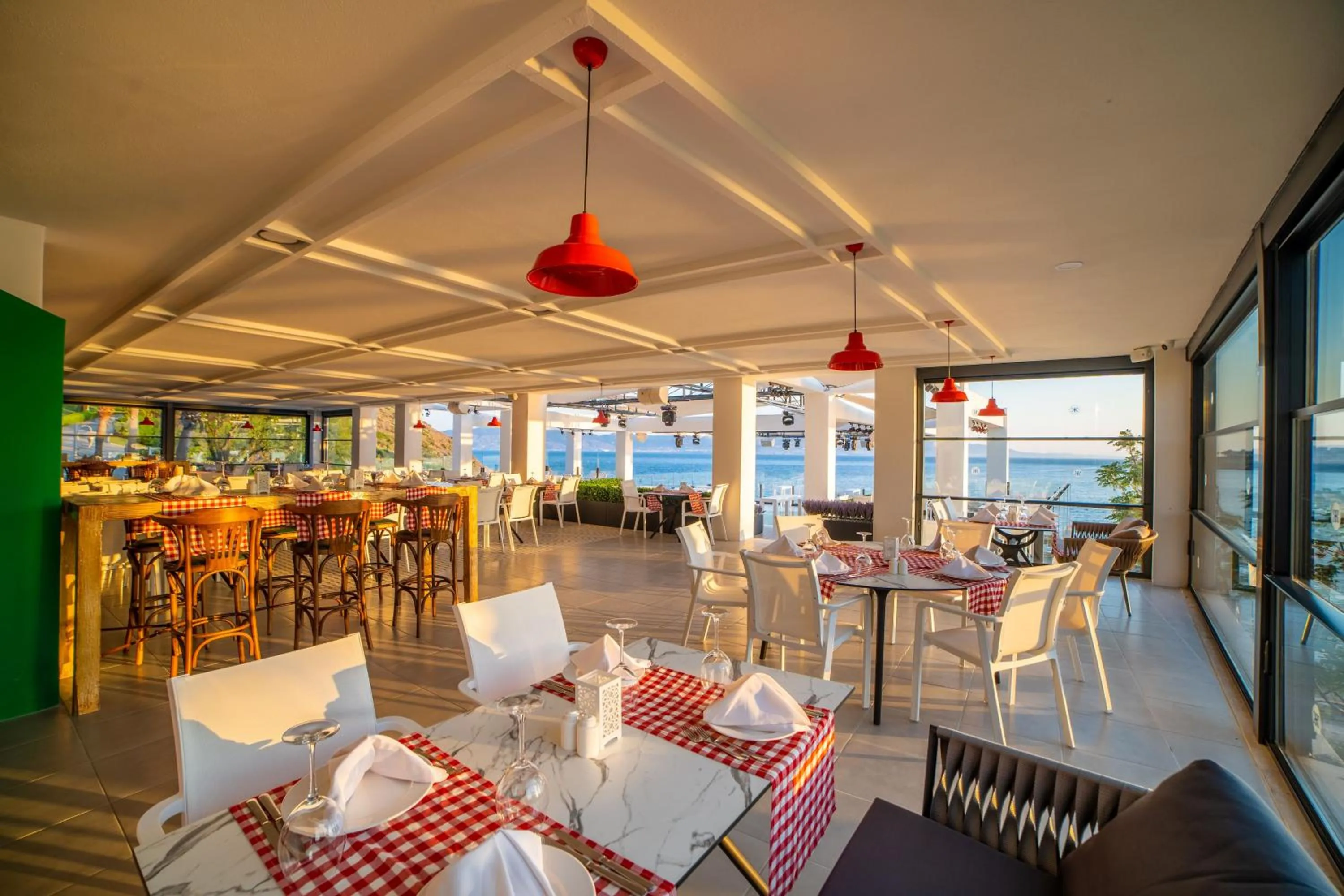 Restaurant/places to eat in Kefaluka Resort