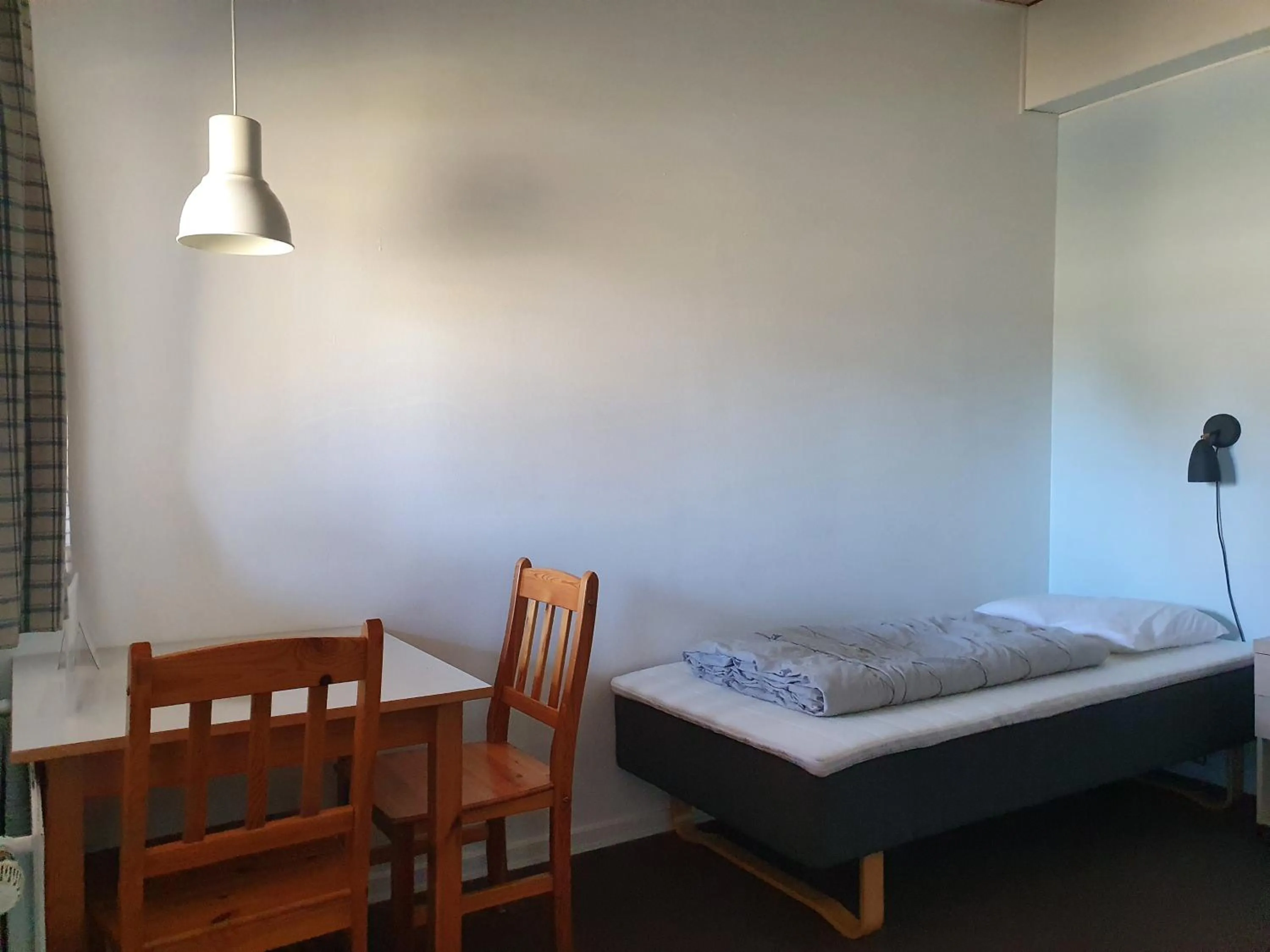 Dining area, Bed in Danhostel Ishøj Strand