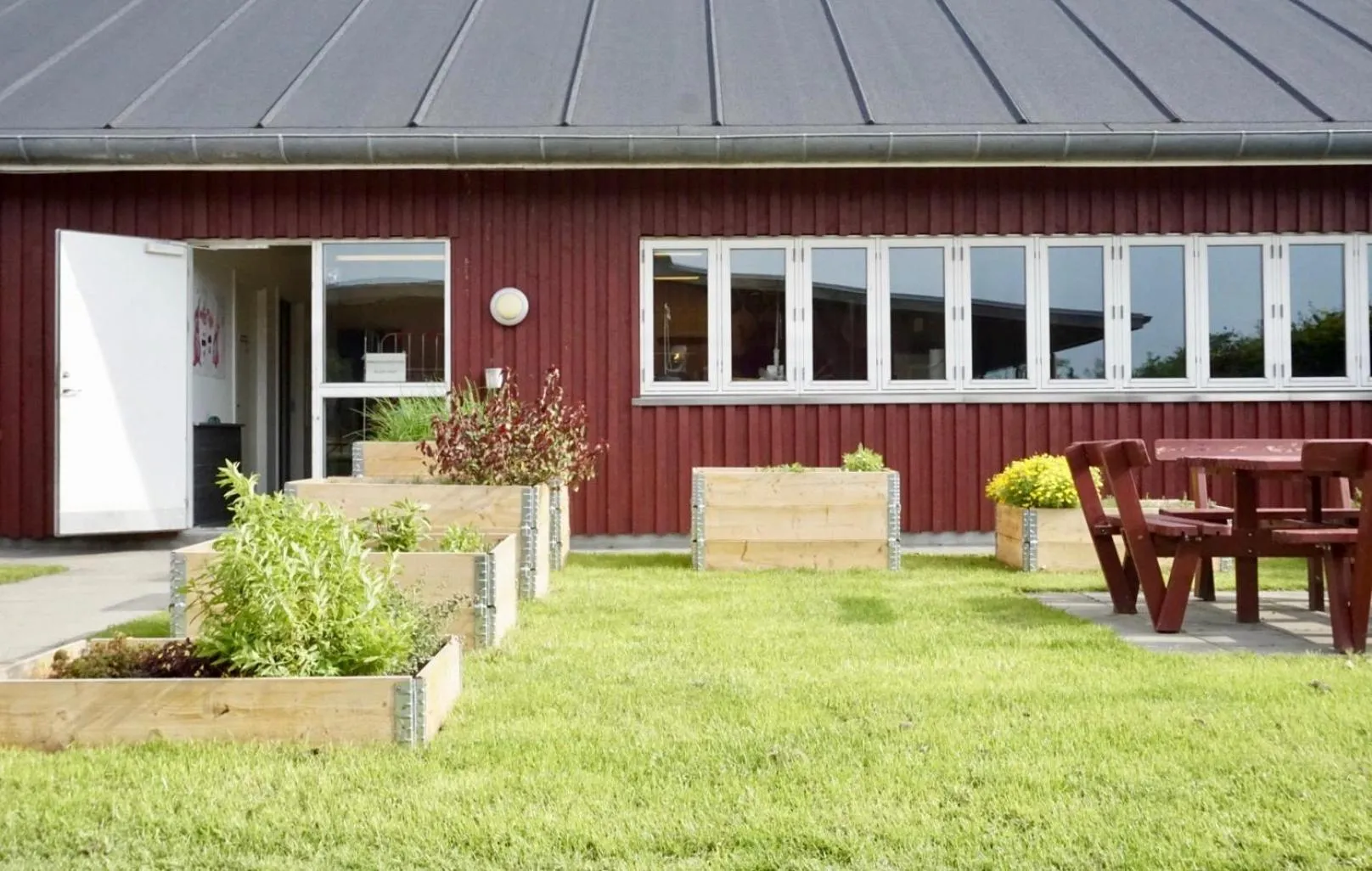 Property building in Danhostel Ishøj Strand