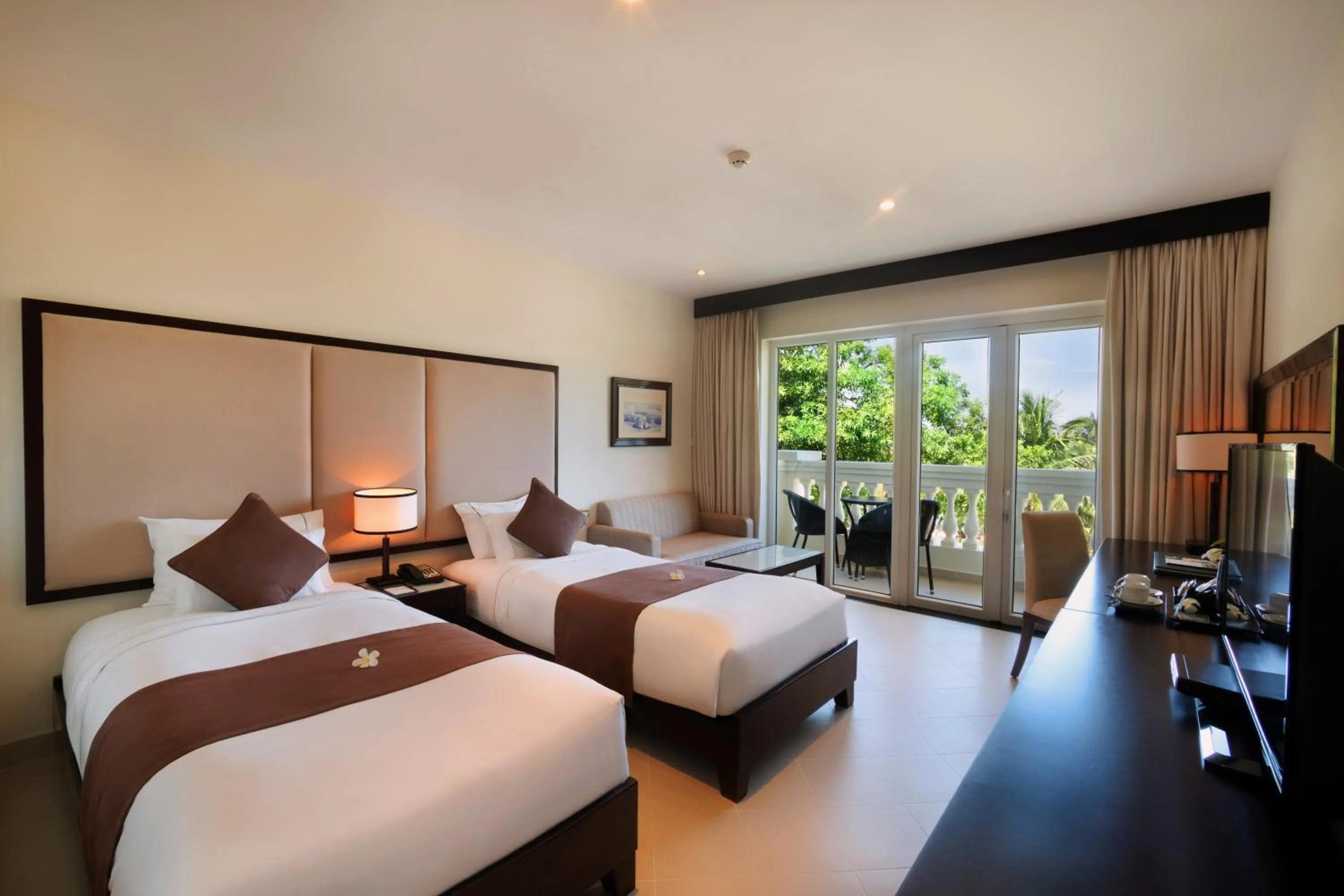 Photo of the whole room, Bed in Boutique Hoi An Resort