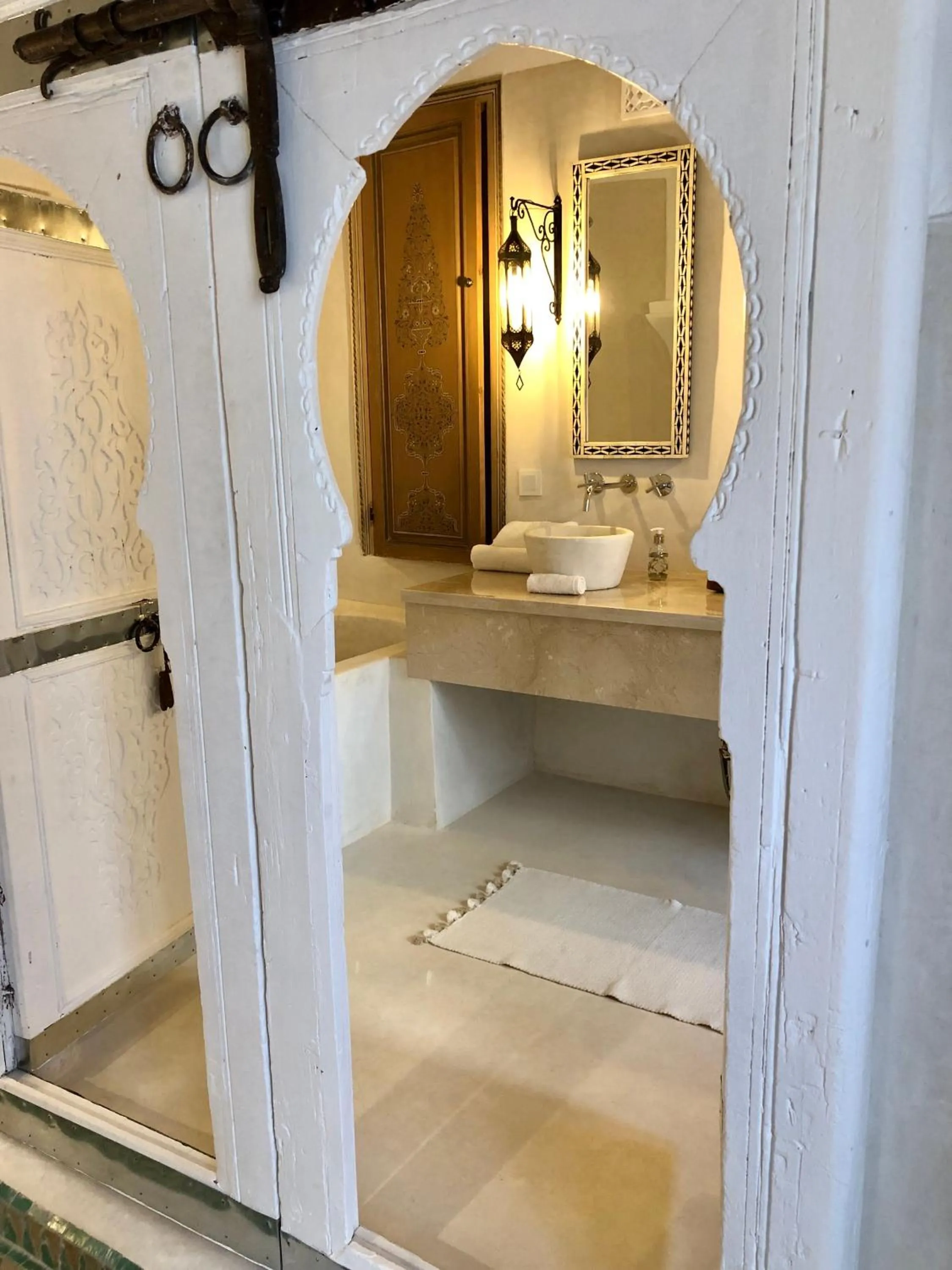 Shower in Riad Hadika Maria