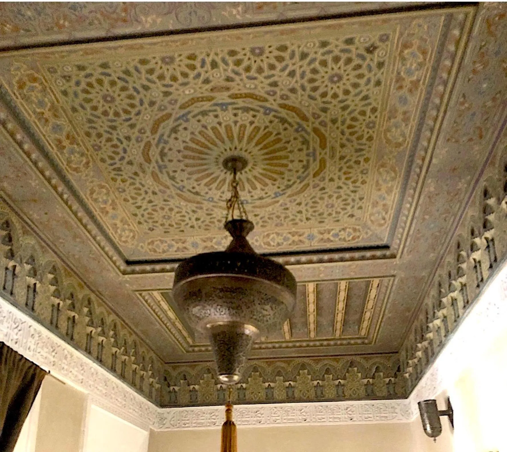 Photo of the whole room in Riad Hadika Maria