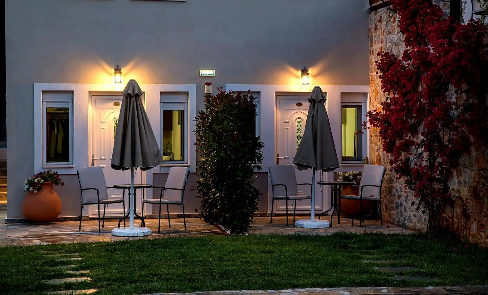 Garden in GoldenHill Studios&apartments