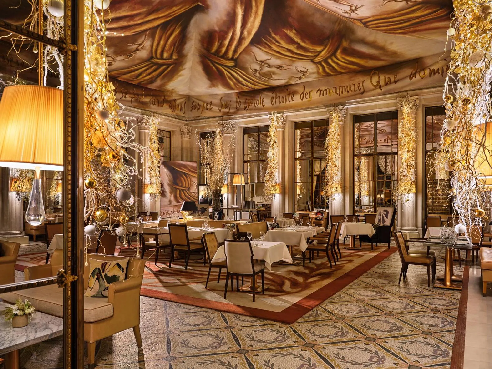 Restaurant/places to eat in Le Meurice – Dorchester Collection