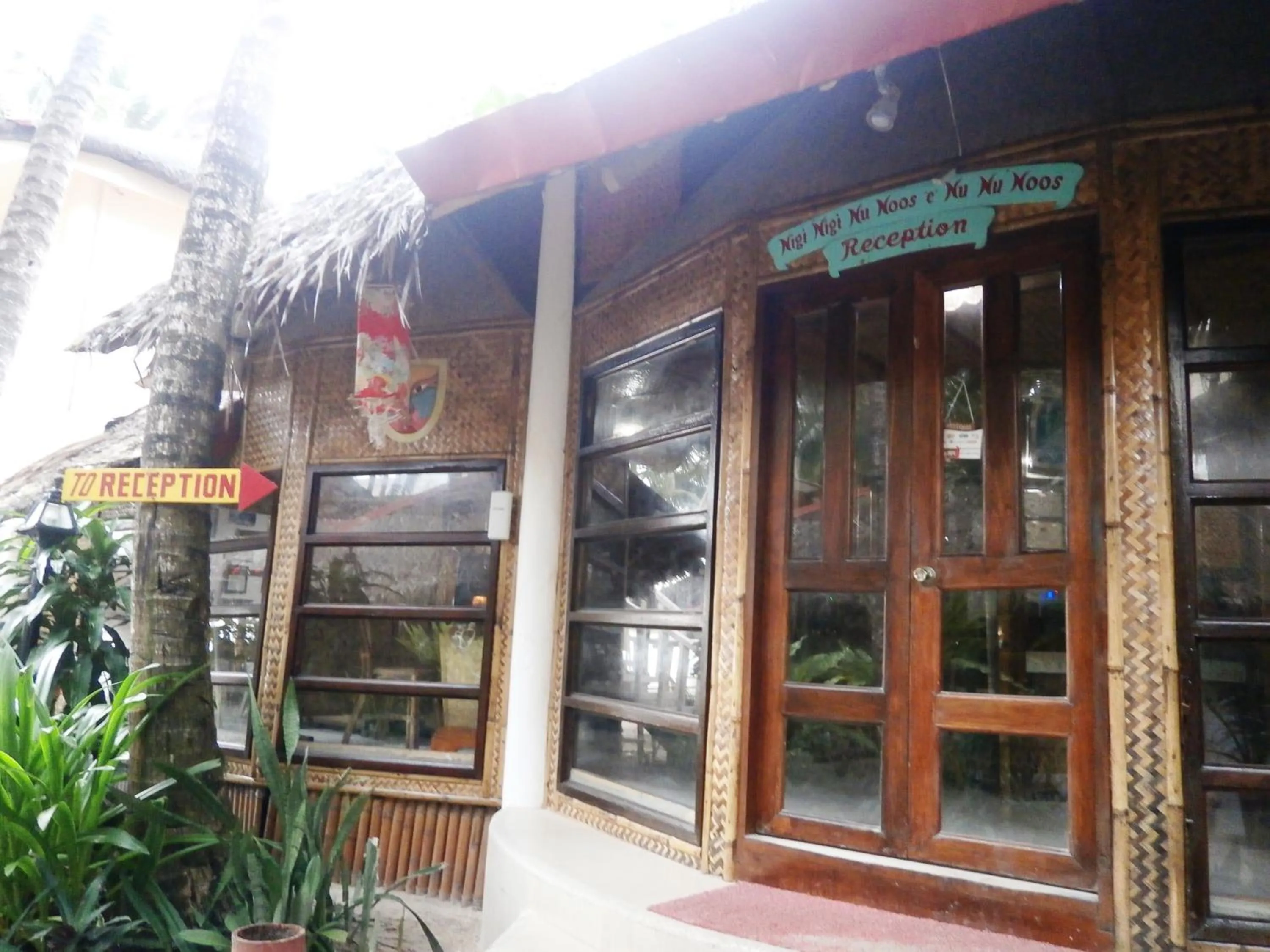 Lobby or reception in Nigi Nigi Nu Noos 'e' Nu Nu Noos