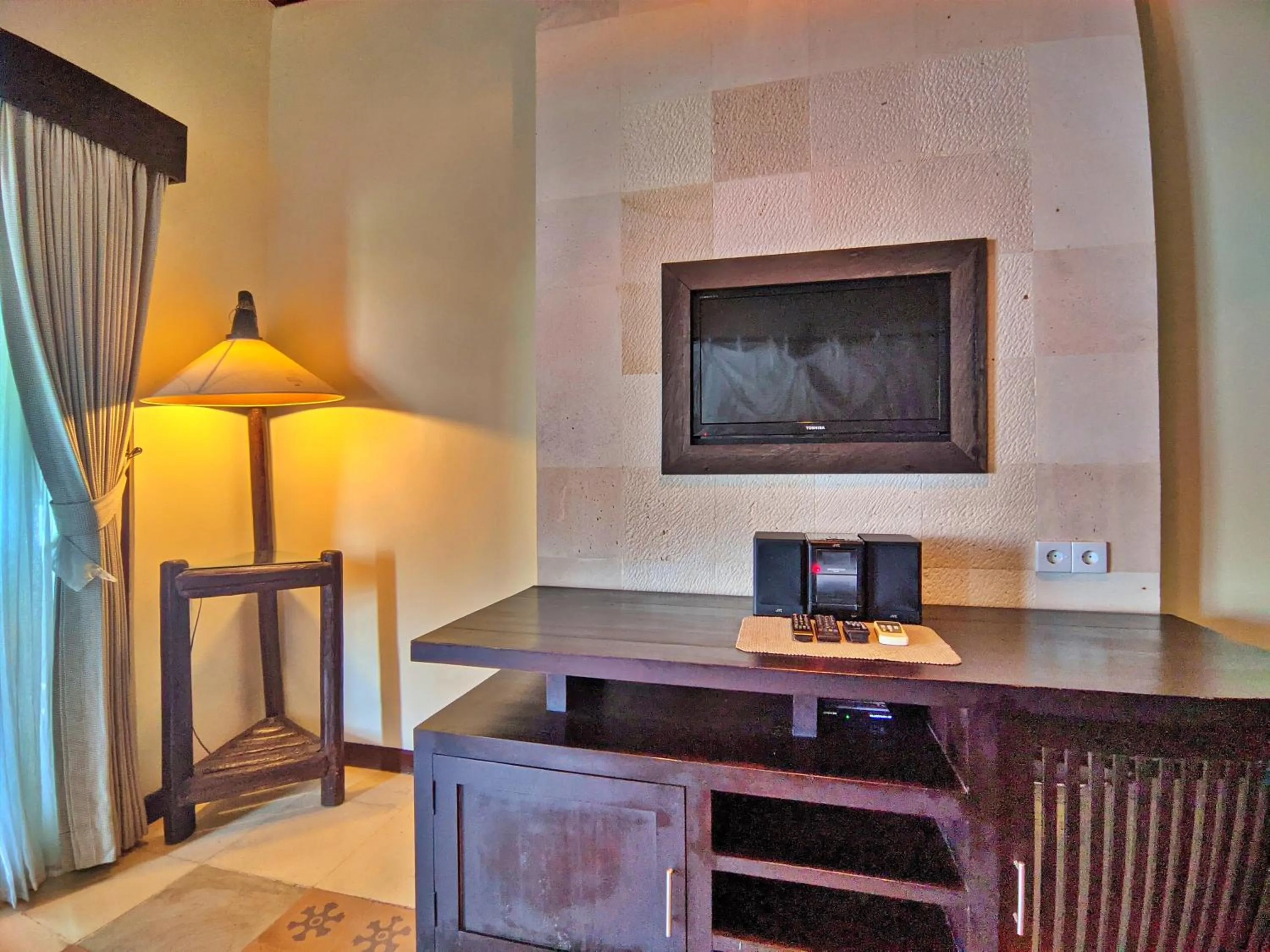 TV and multimedia in Barong Resort Ubud by Puri Signatures