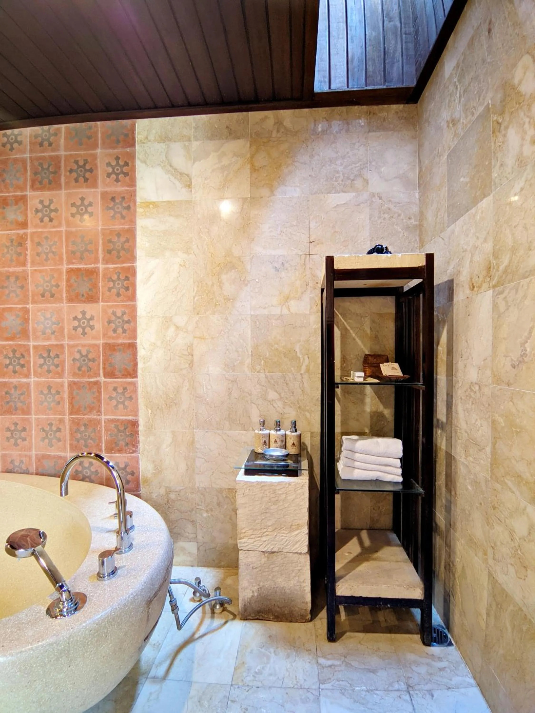 Shower in Barong Resort Ubud by Puri Signatures