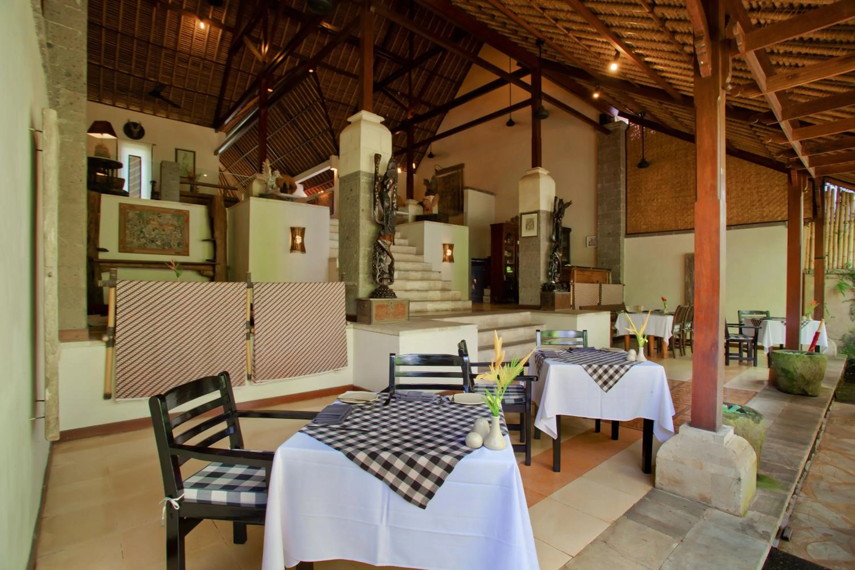 Restaurant/places to eat in Barong Resort Ubud by Puri Signatures