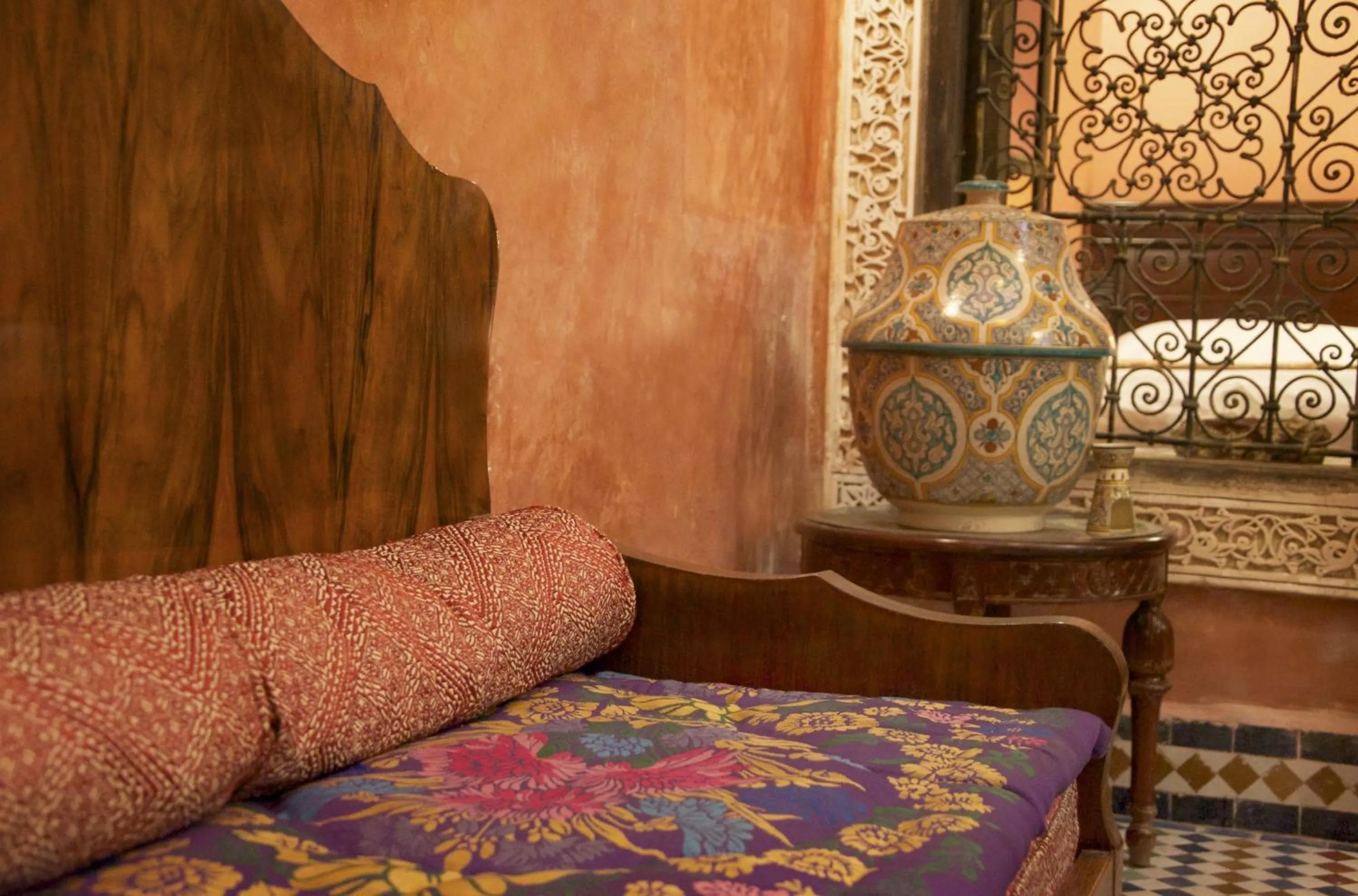 Decorative detail, Bed in Dar Anebar