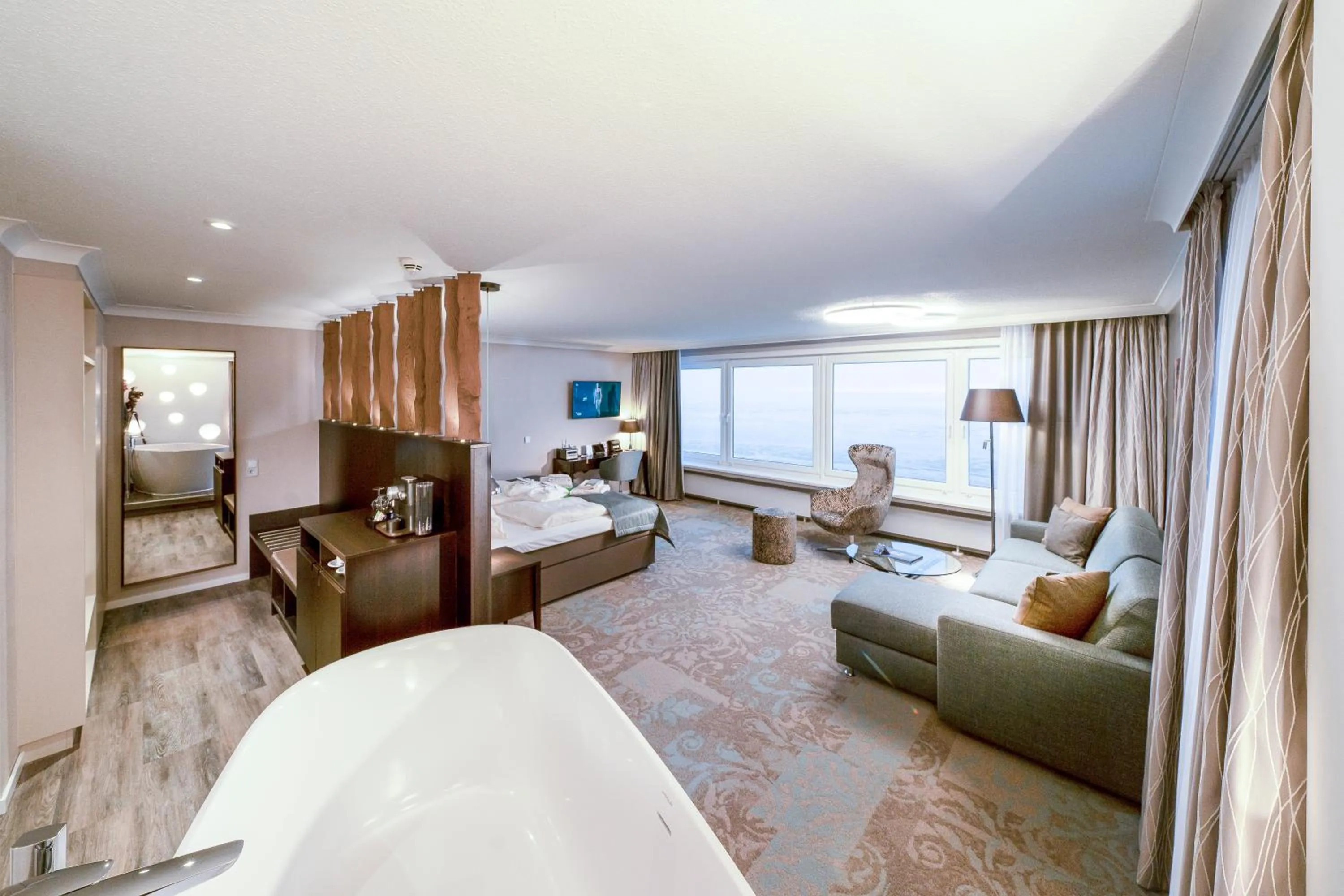 Bed in Strandhotel Duhnen