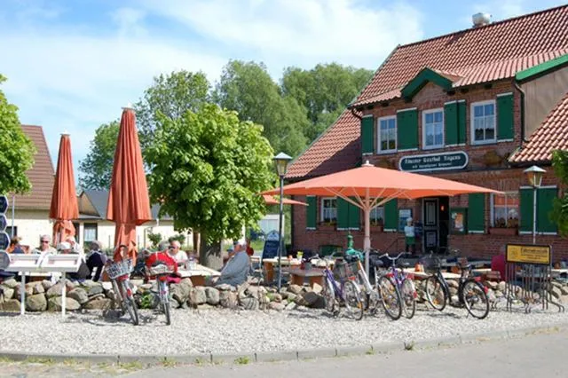 Property building in Hotel & Gasthof Zur Linde