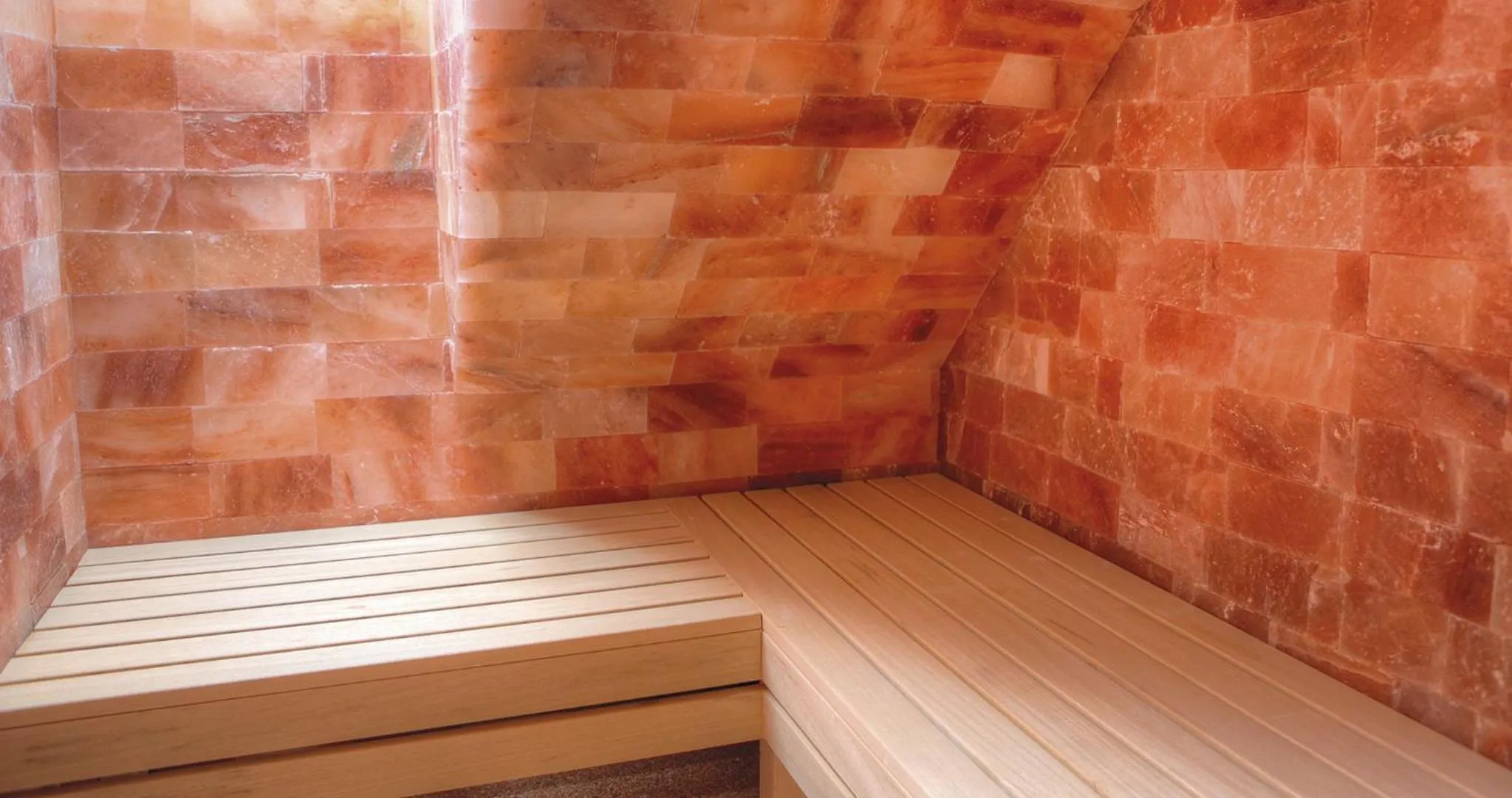 Spa and wellness centre/facilities in Hotel & Gasthof Zur Linde