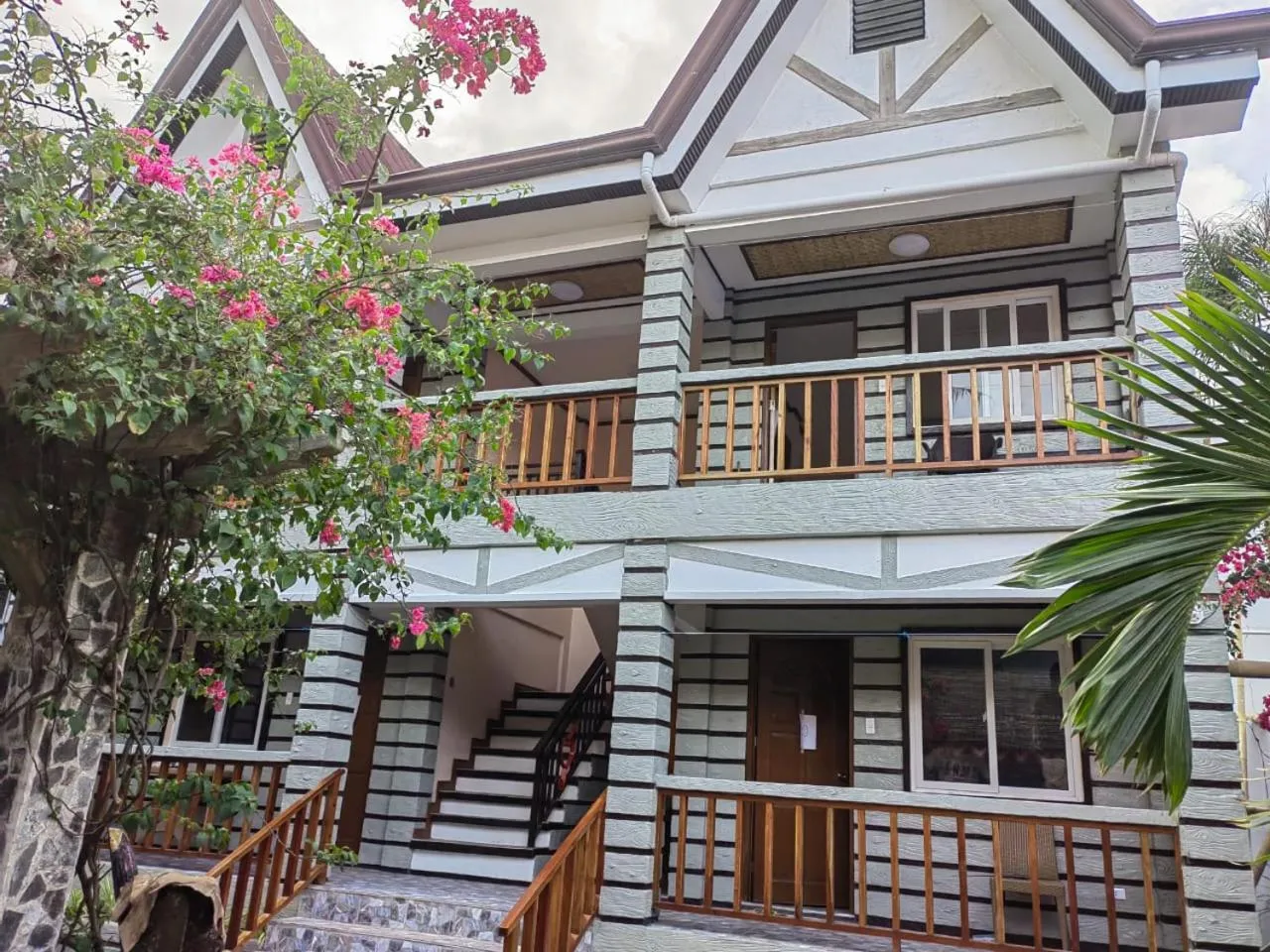 Property building in Nigi Nigi Too Beach Resort