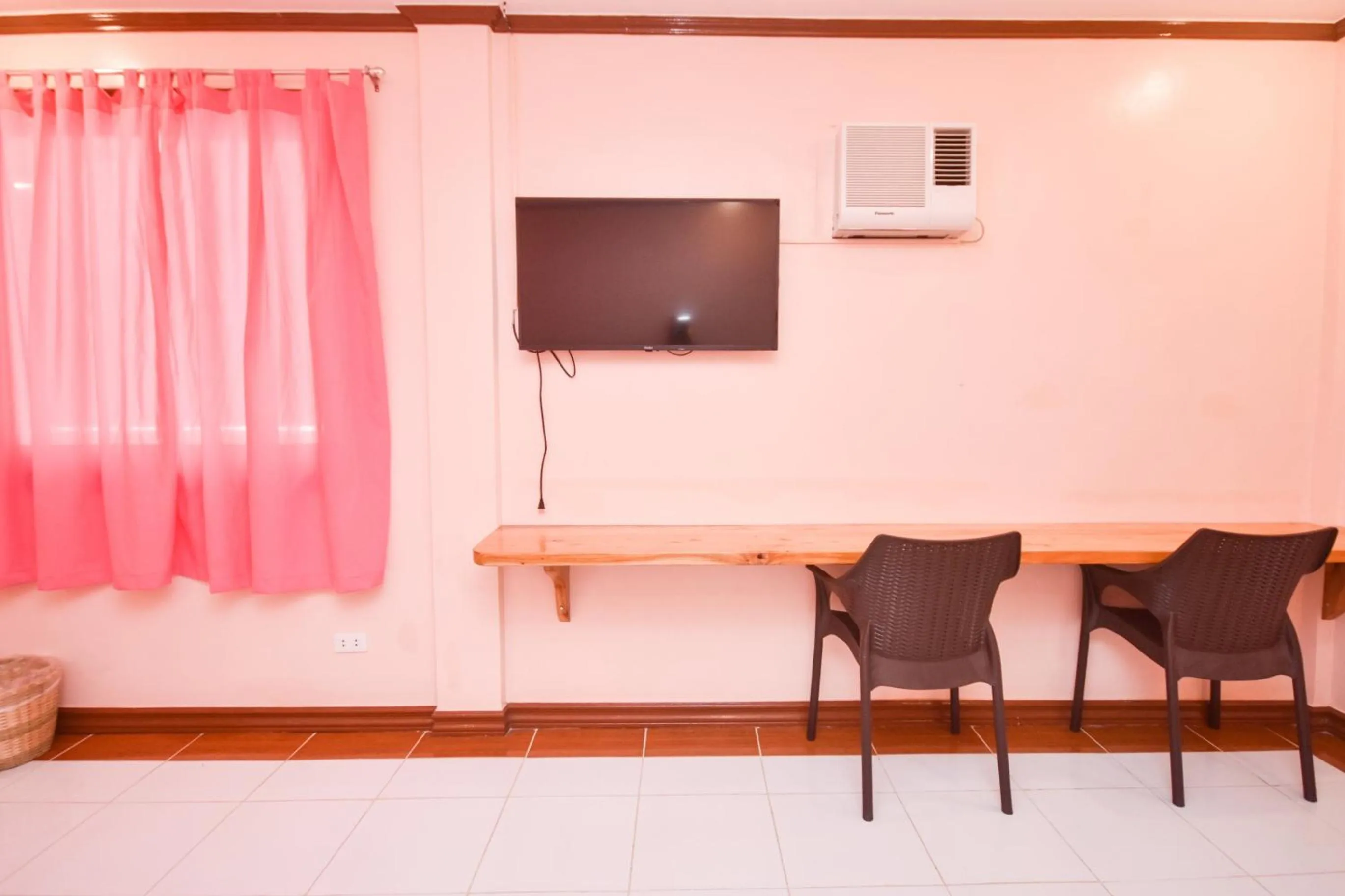 TV and multimedia in Nigi Nigi Too Beach Resort