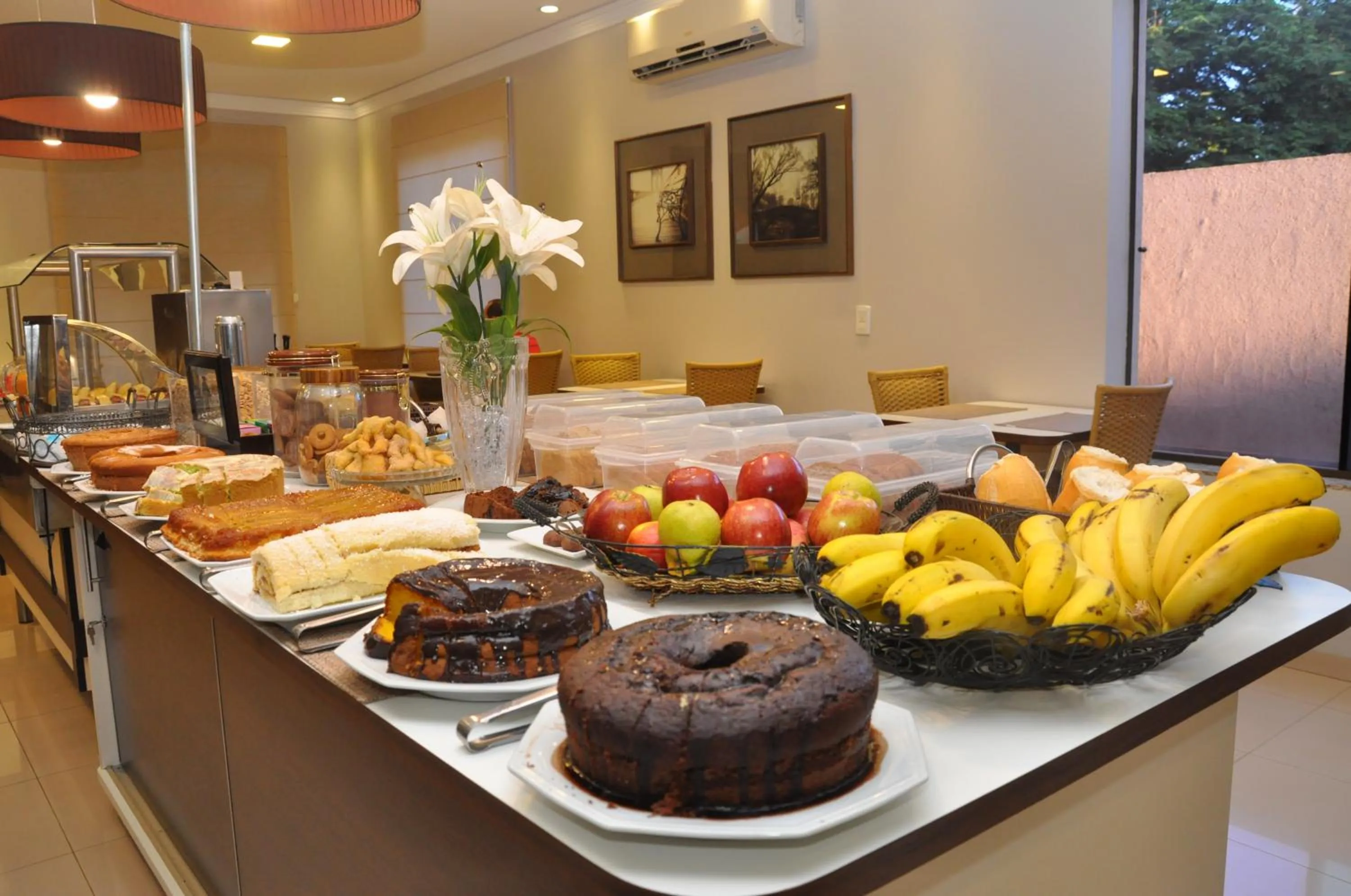 Breakfast in Hotel Valencia