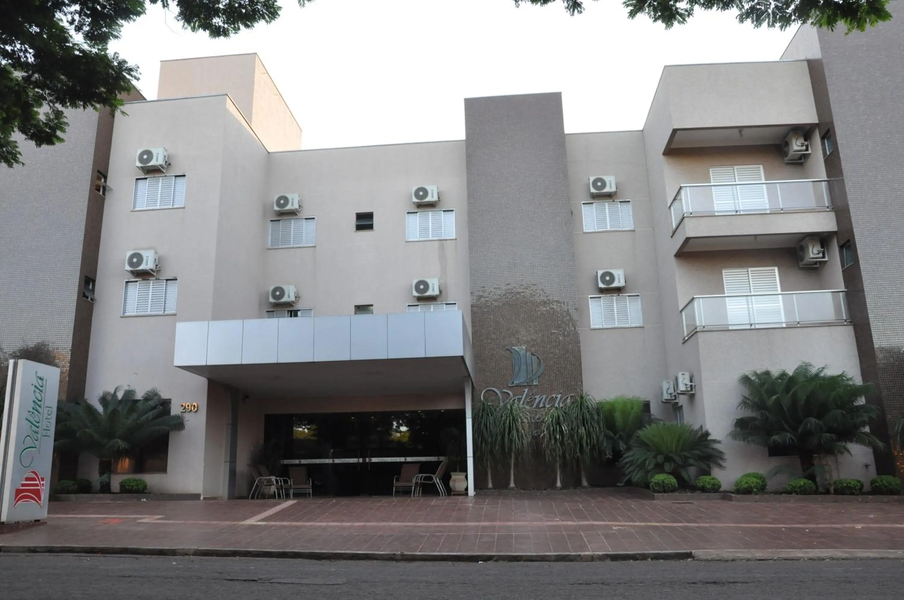 Property building in Hotel Valencia