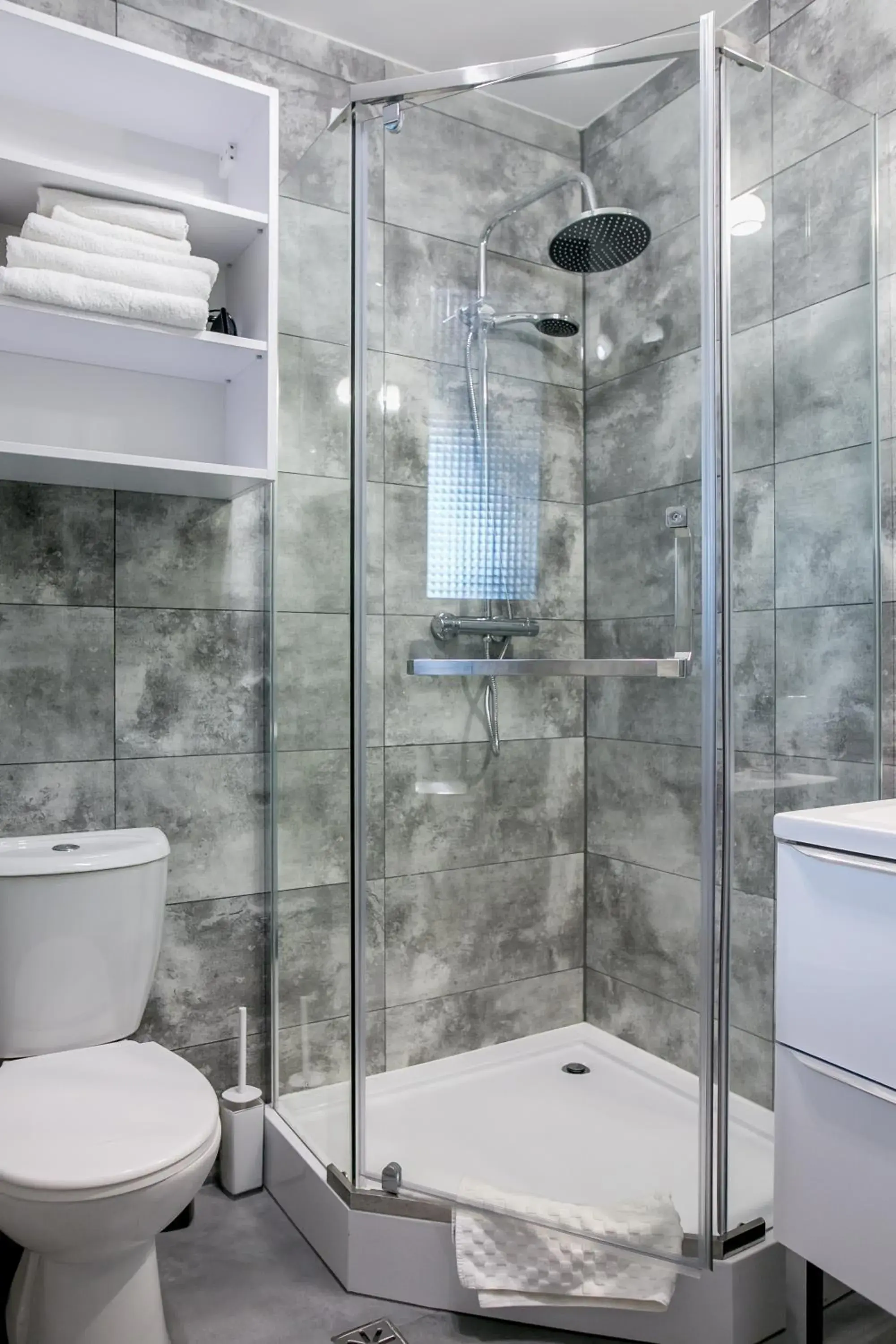 Triple Room in Eko Hotel Na Wierzynka & Park Pinokia Triple Room in Eko Hotel Na Wierzynka & Park Pinokia