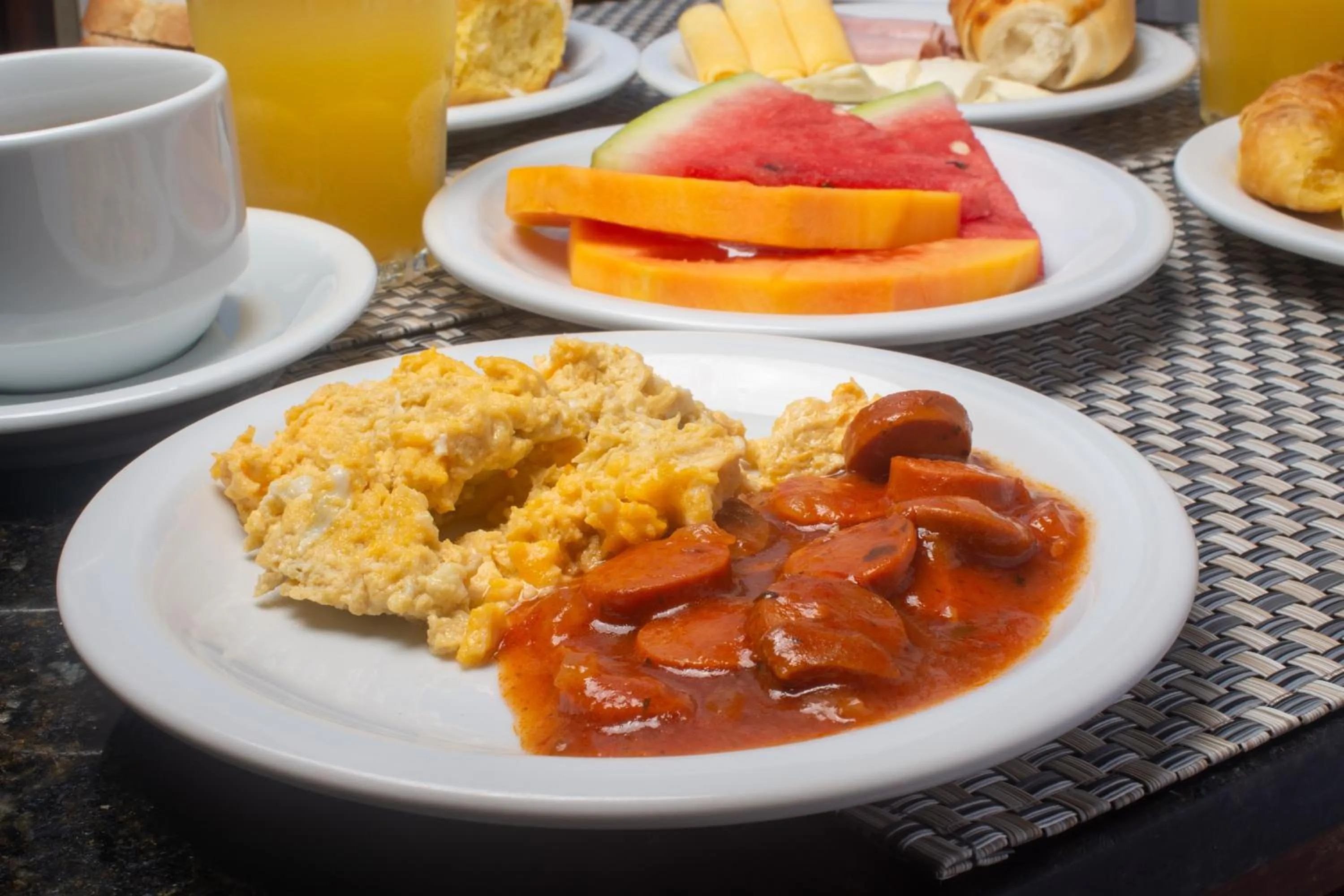 Food and drinks in Pousada e Spa Villa Mercedes by Latitud Hoteles