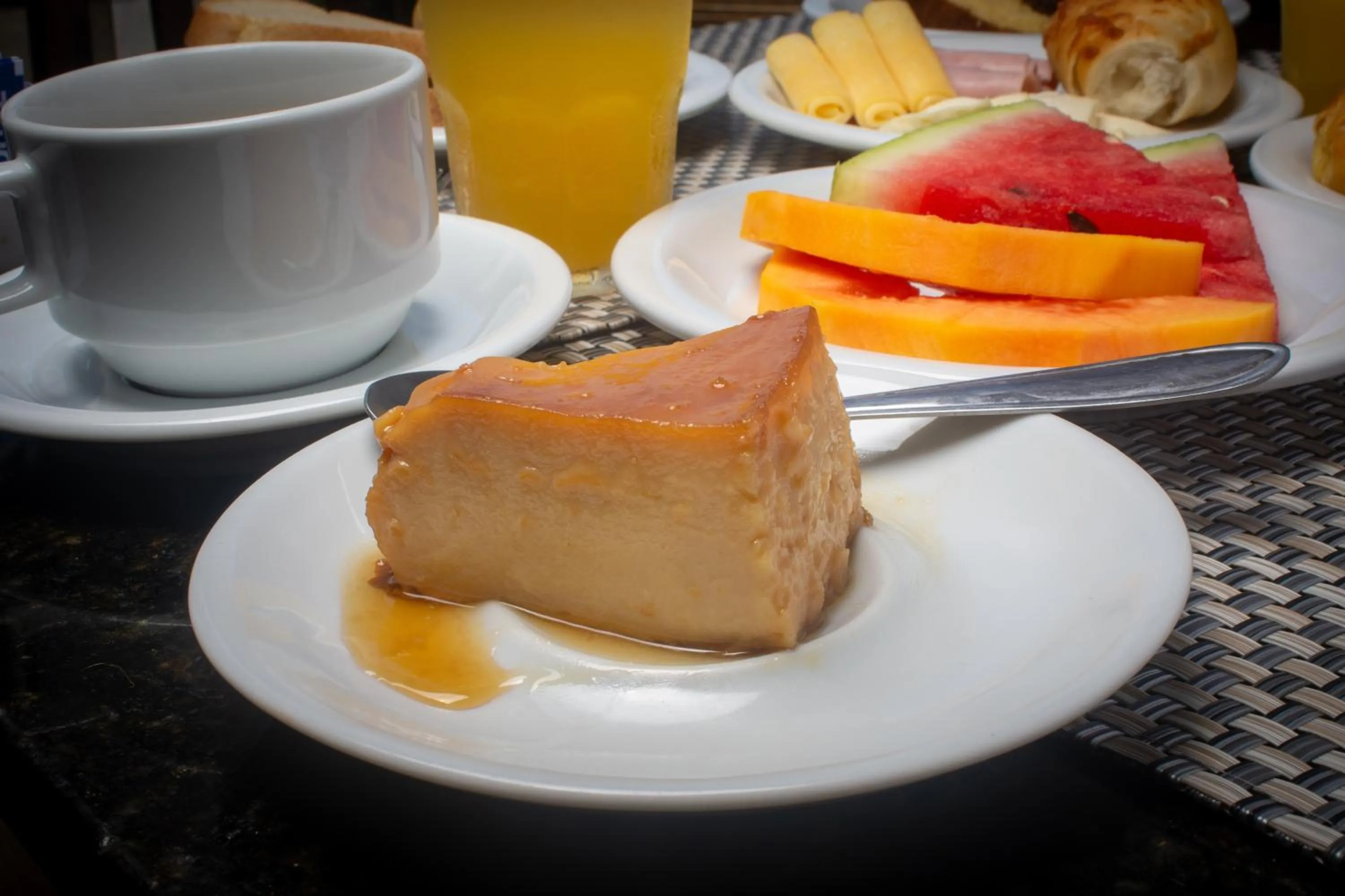 Food and drinks in Pousada e Spa Villa Mercedes by Latitud Hoteles